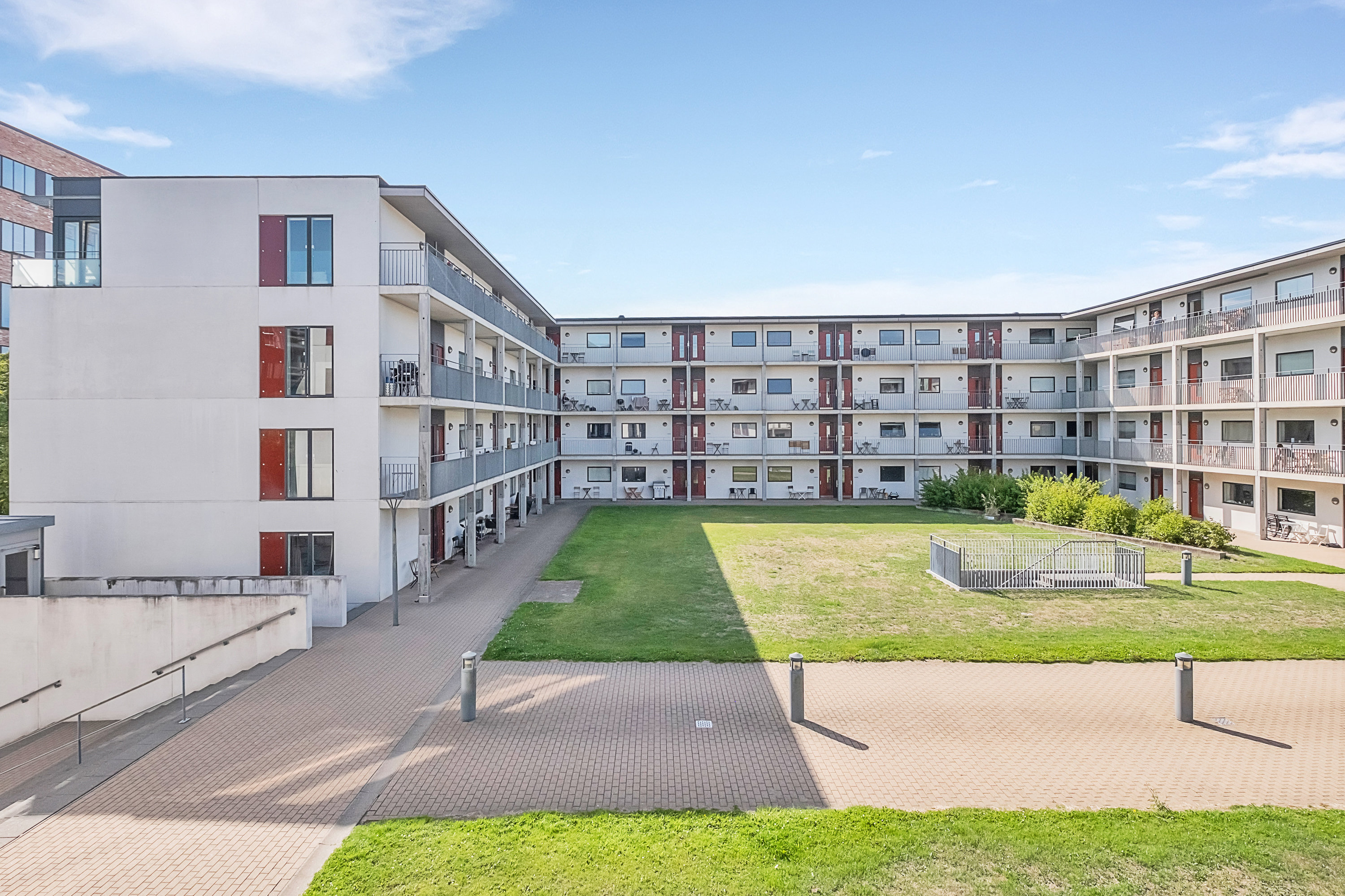 Fremhævet bag facade billede i fuldskærmstilstand. Billede af Daugbjergvej 28, 3. 10., 8000 Aarhus C