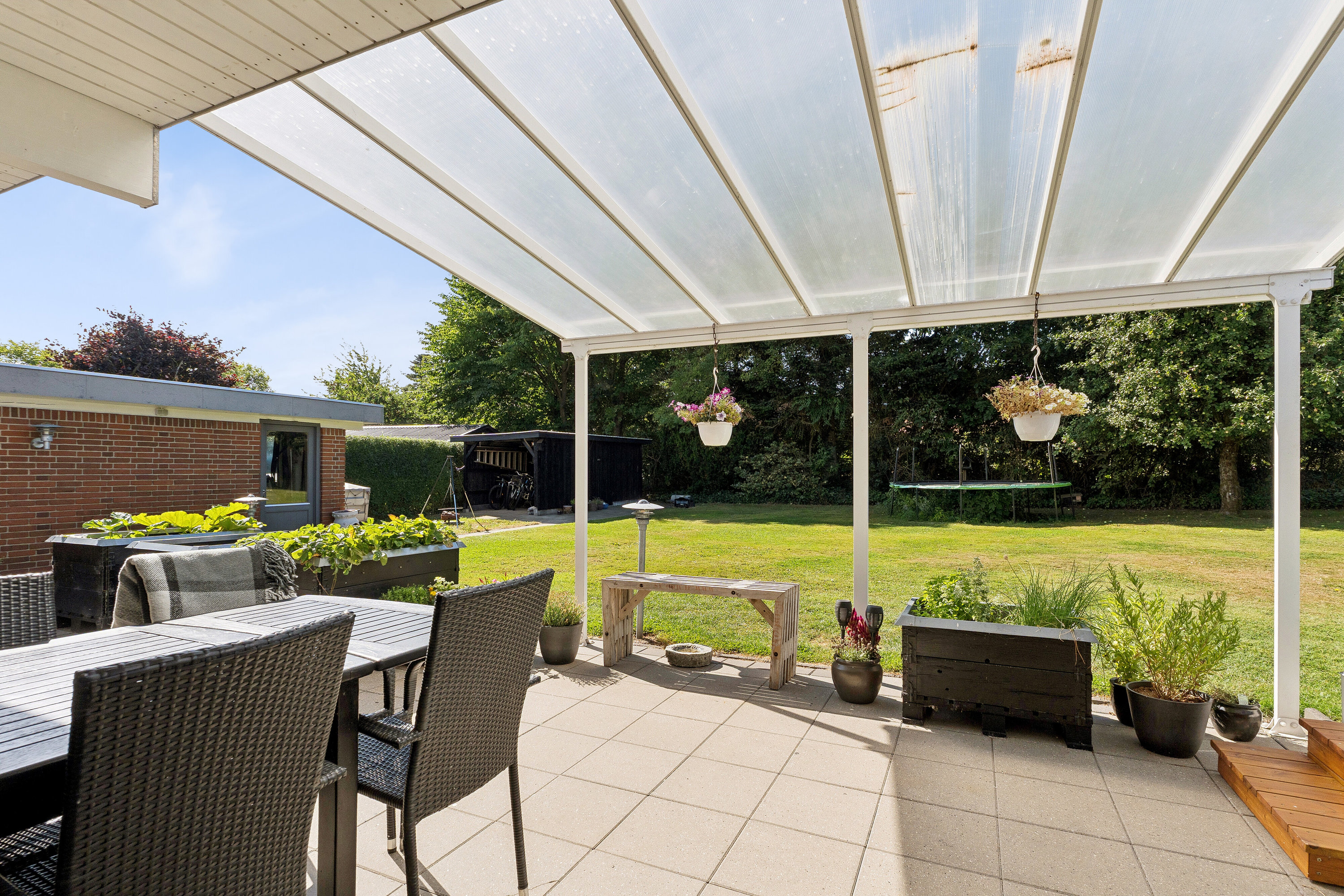 Fremhævet overdækket terrasse billede i fuldskærmstilstand. Billede af Vestbakken 7, 8620 Kjellerup