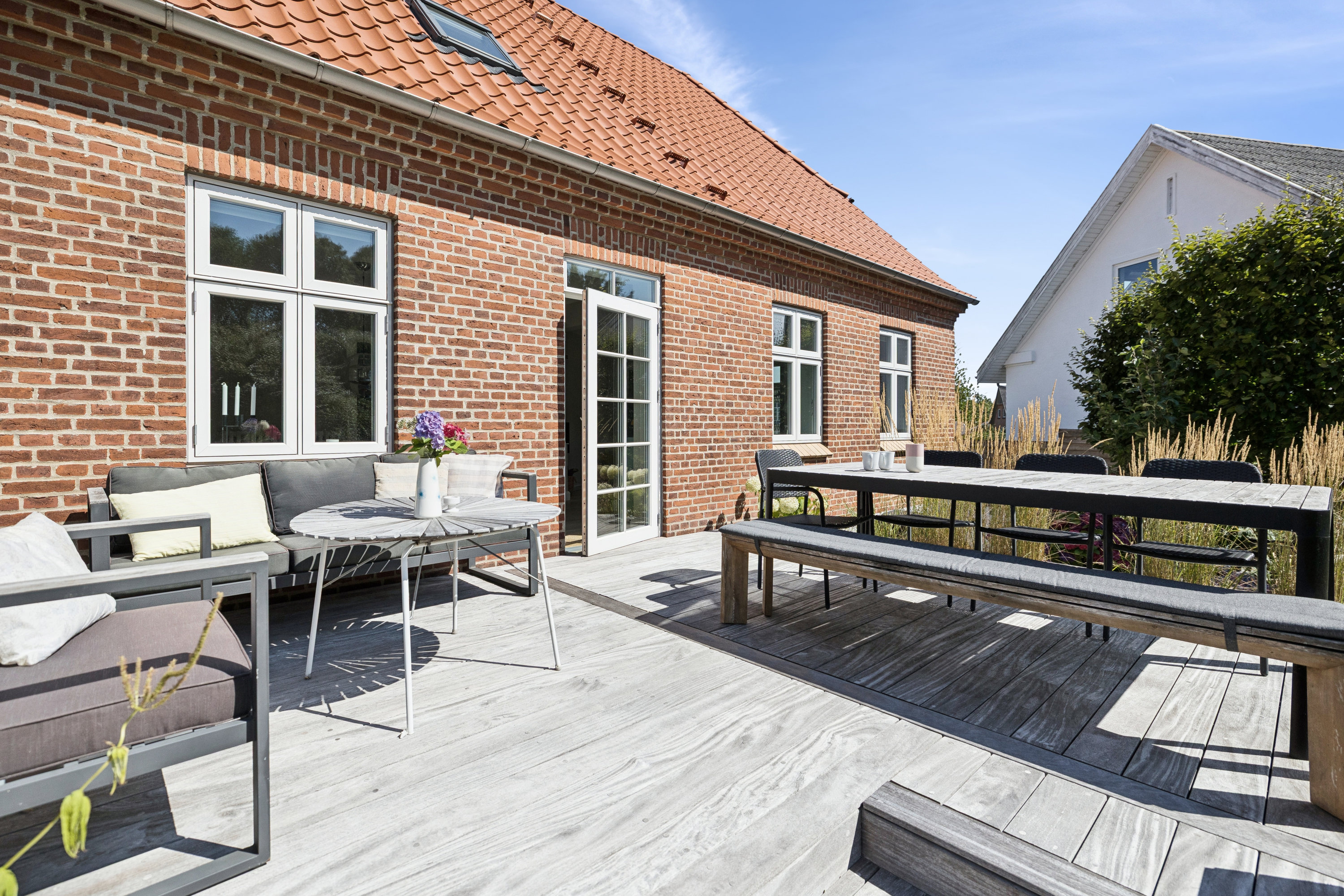 Fremhævet terrasse billede i fuldskærmstilstand. Billede af Agertoften 5, Virring, 8660 Skanderborg