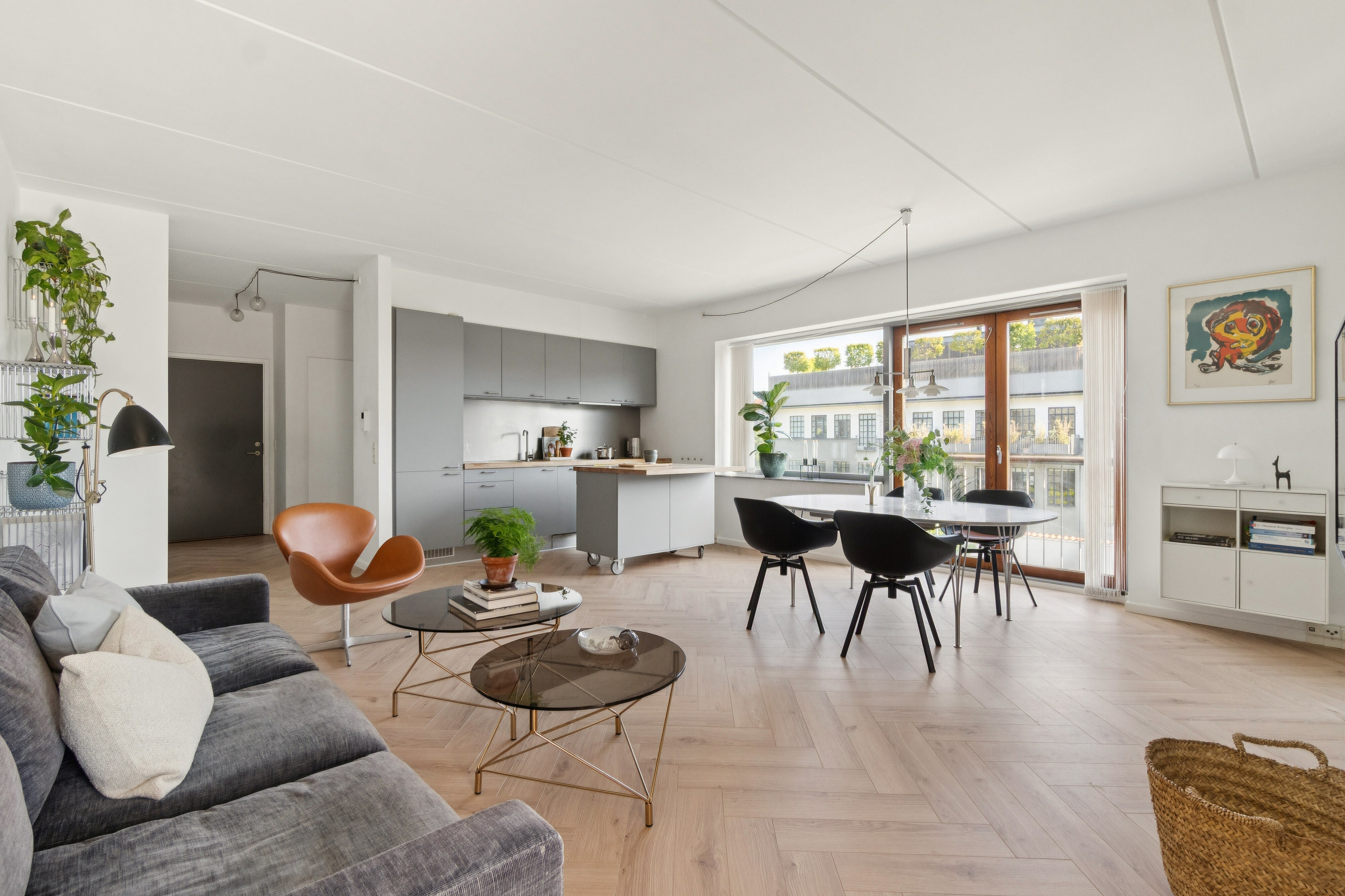 Fremhævet stue billede i fuldskærmstilstand. Billede af Carl Th. Zahles Gade 8, 2. mf., 2300 København S