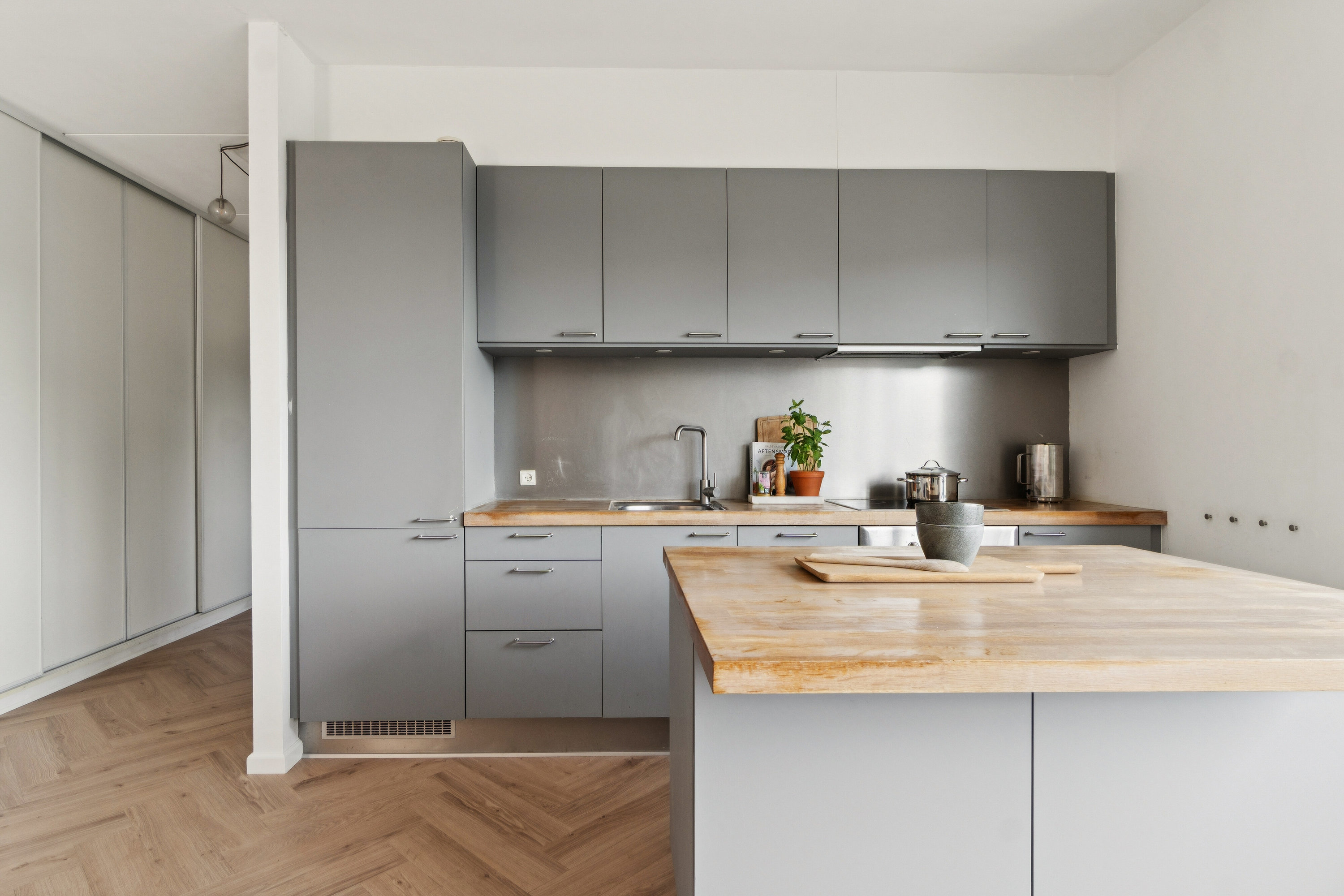 Carl Th. Zahles Gade 8, 2. mf., 2300 København S