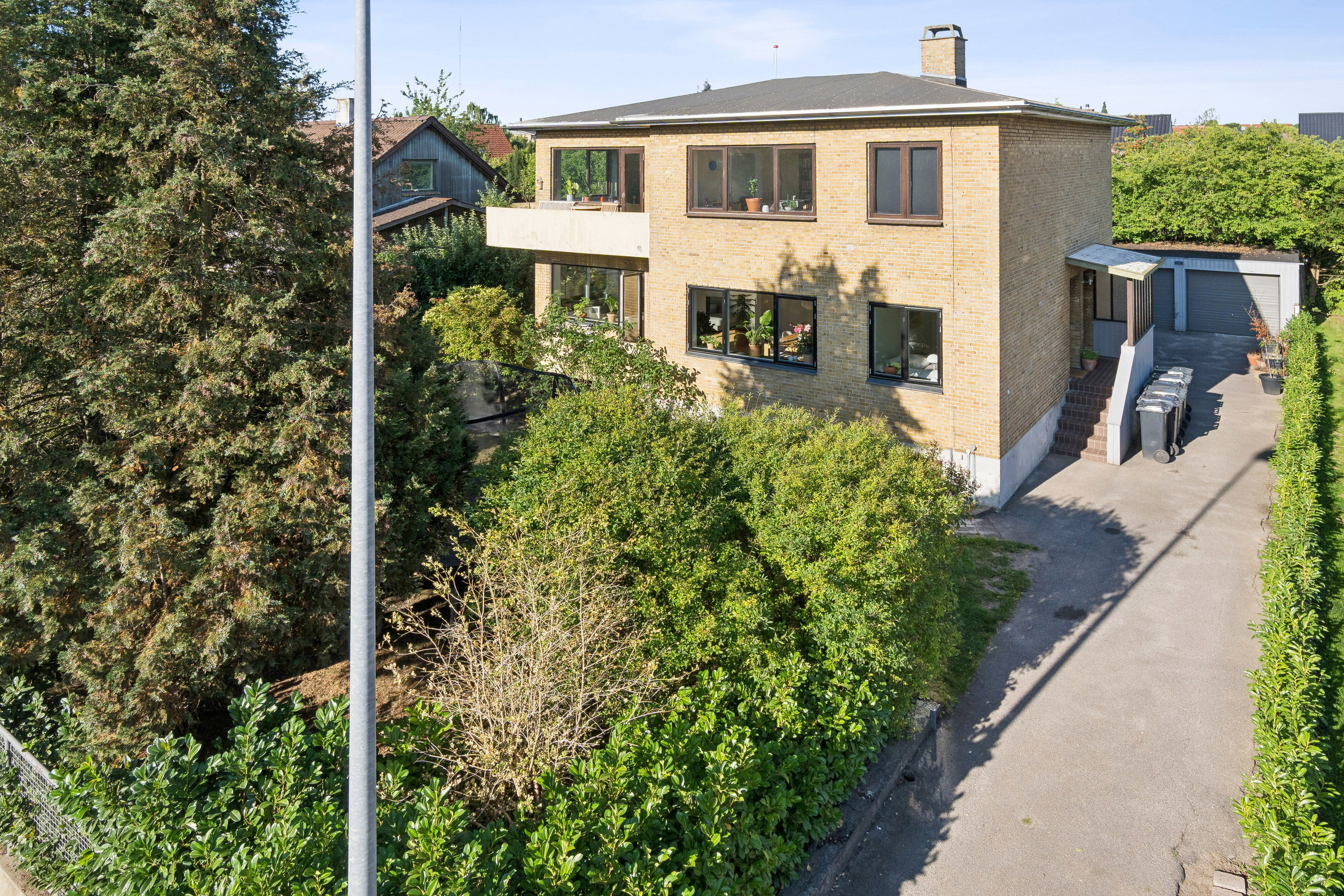 Fremhævet luftfoto billede i fuldskærmstilstand. Billede af Rødovrevej 17, st., 2610 Rødovre