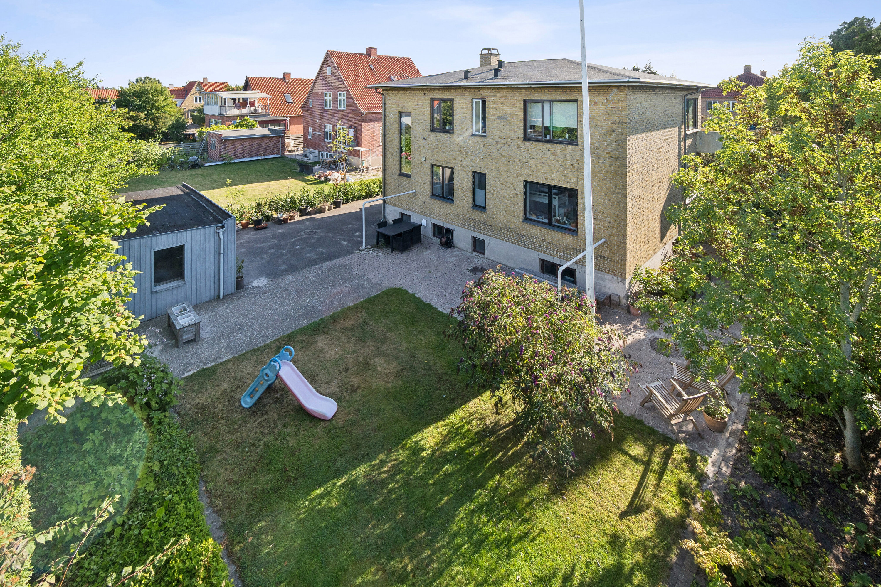 Fremhævet luftfoto billede i fuldskærmstilstand. Billede af Rødovrevej 17, st., 2610 Rødovre