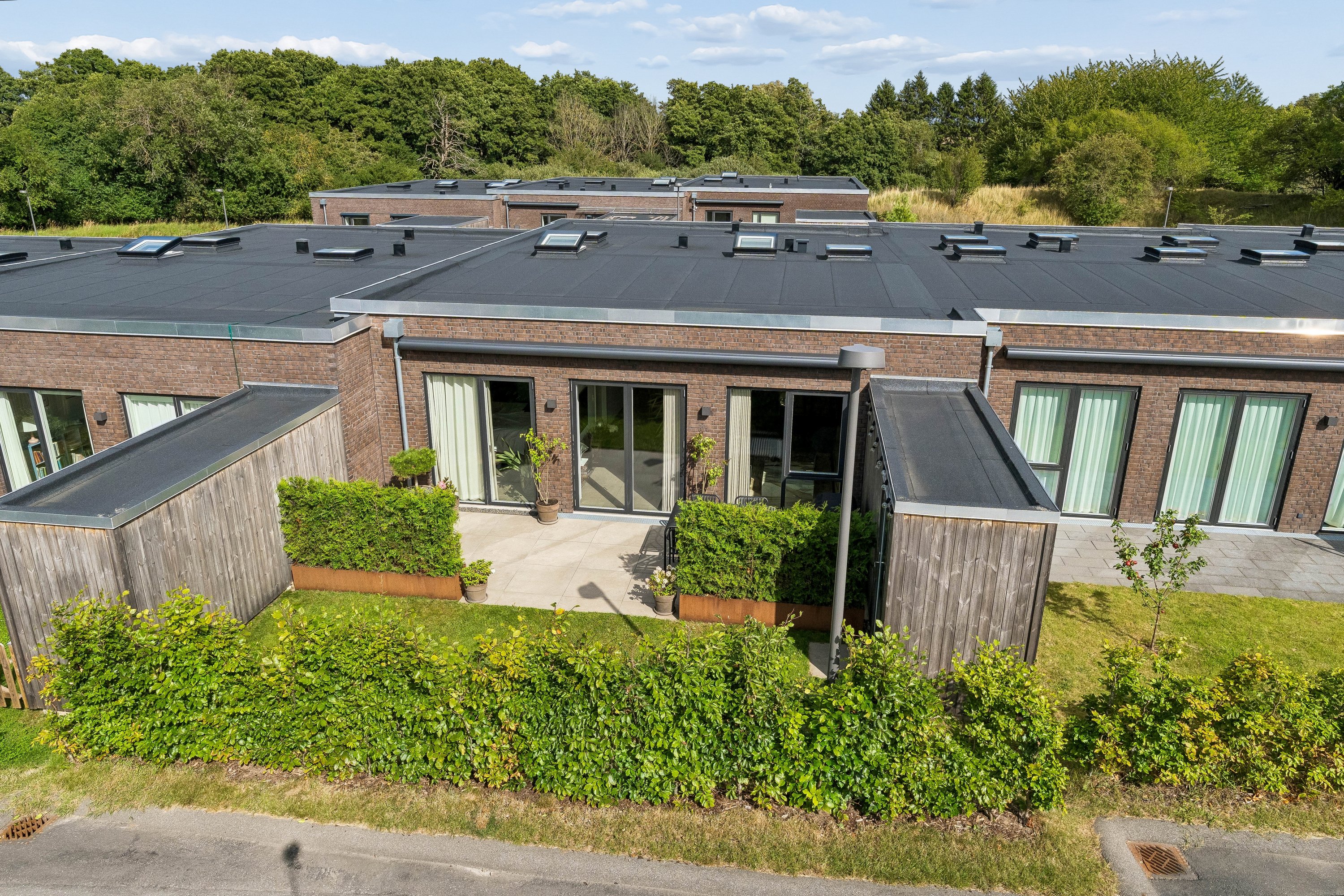Fremhævet andet billede i fuldskærmstilstand. Billede af Officershusene 16, Jonstrup, 3500 Værløse