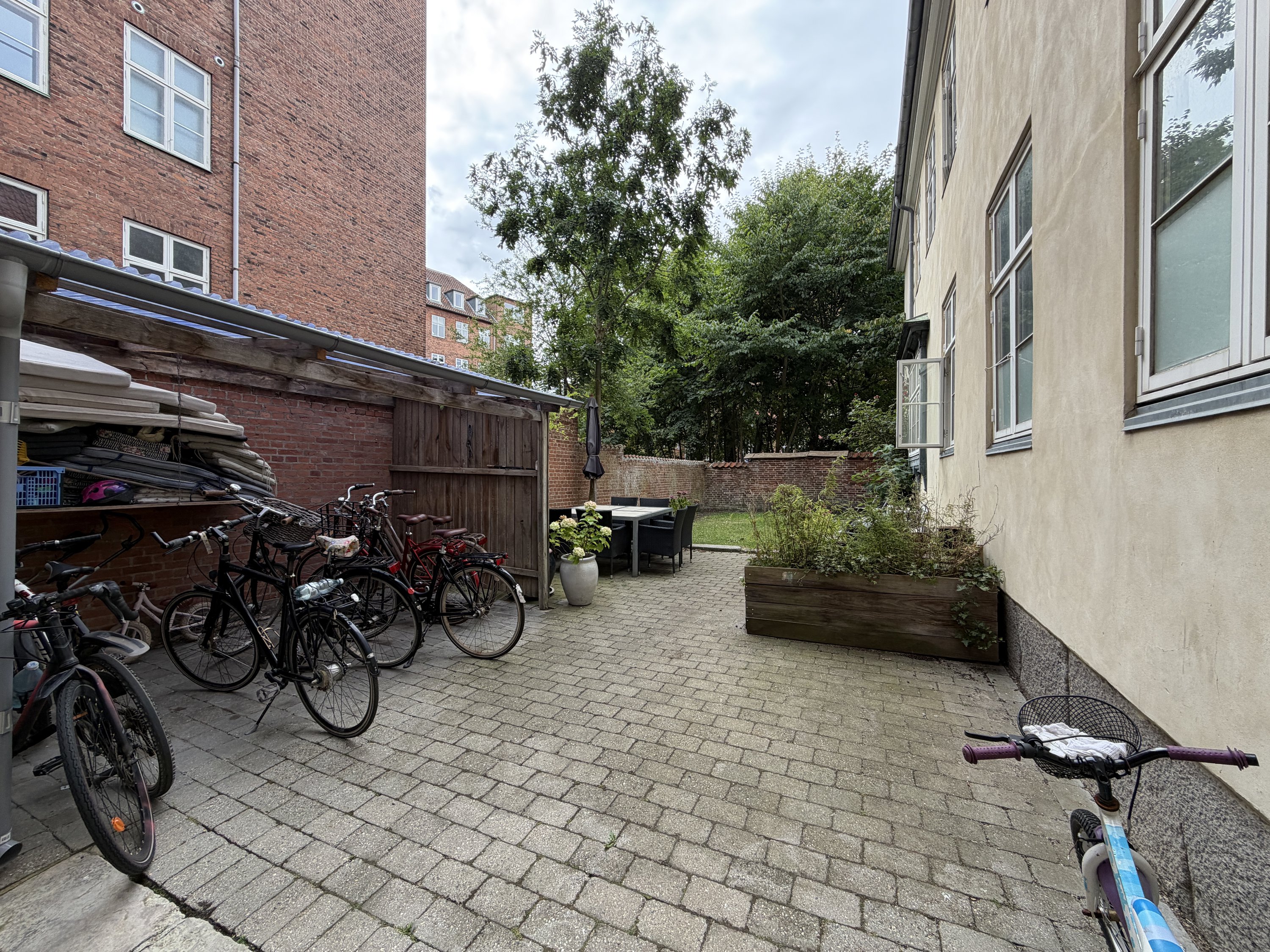 Fremhævet  billede i fuldskærmstilstand. Billede af Klaregade 25, 4., 5000 Odense C
