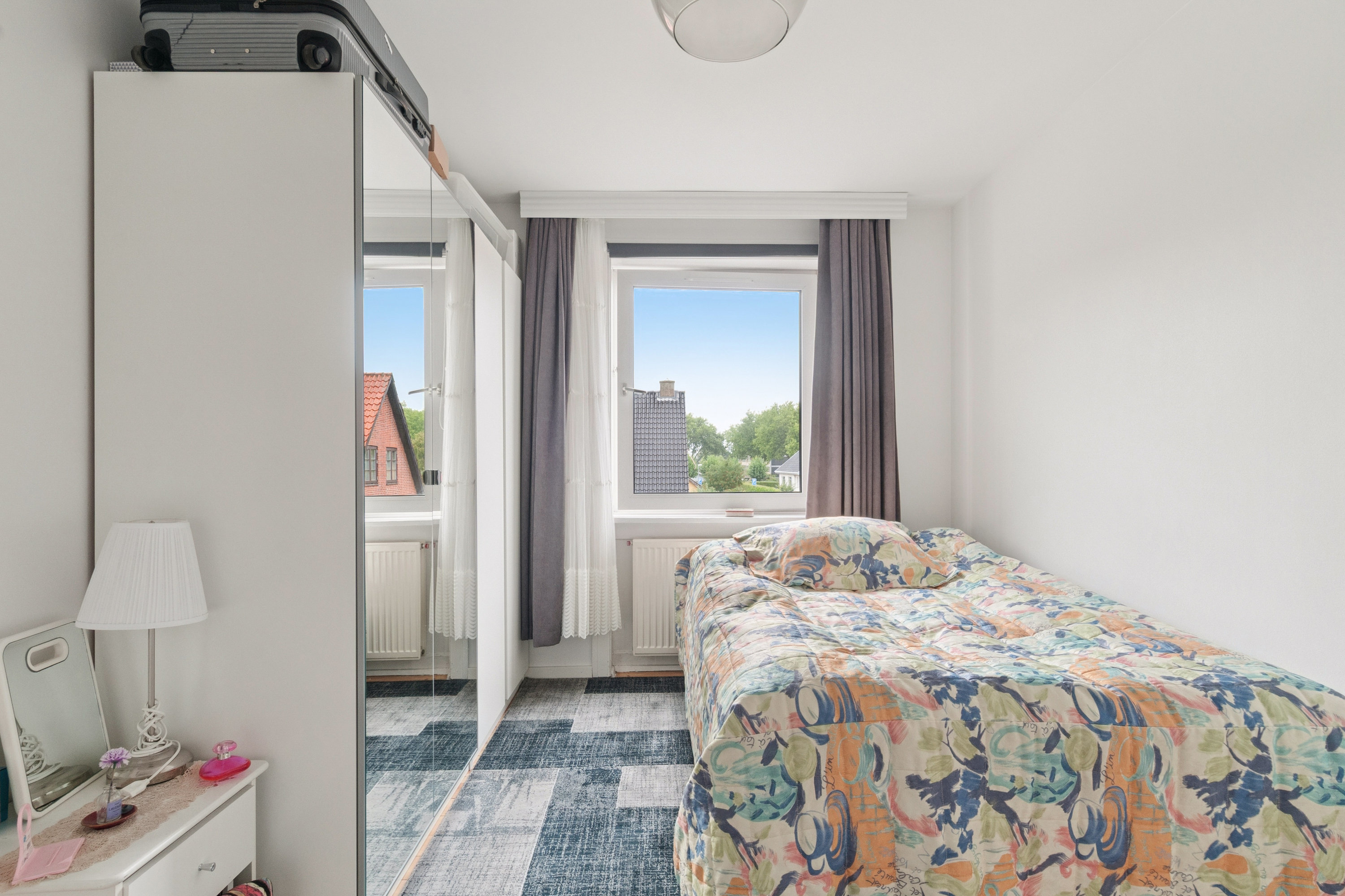 Fremhævet værelse billede i fuldskærmstilstand. Billede af Guldblommevej 18, 1. th., 2770 Kastrup