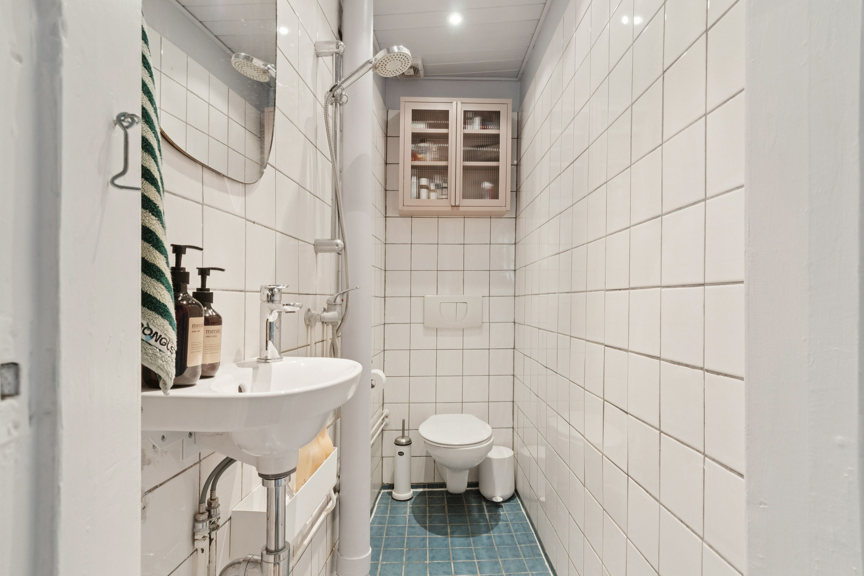 Fremhævet badeværelse billede i fuldskærmstilstand. Billede af Niels Ebbesens Vej 18A, st. tv., 1911 Frederiksberg C
