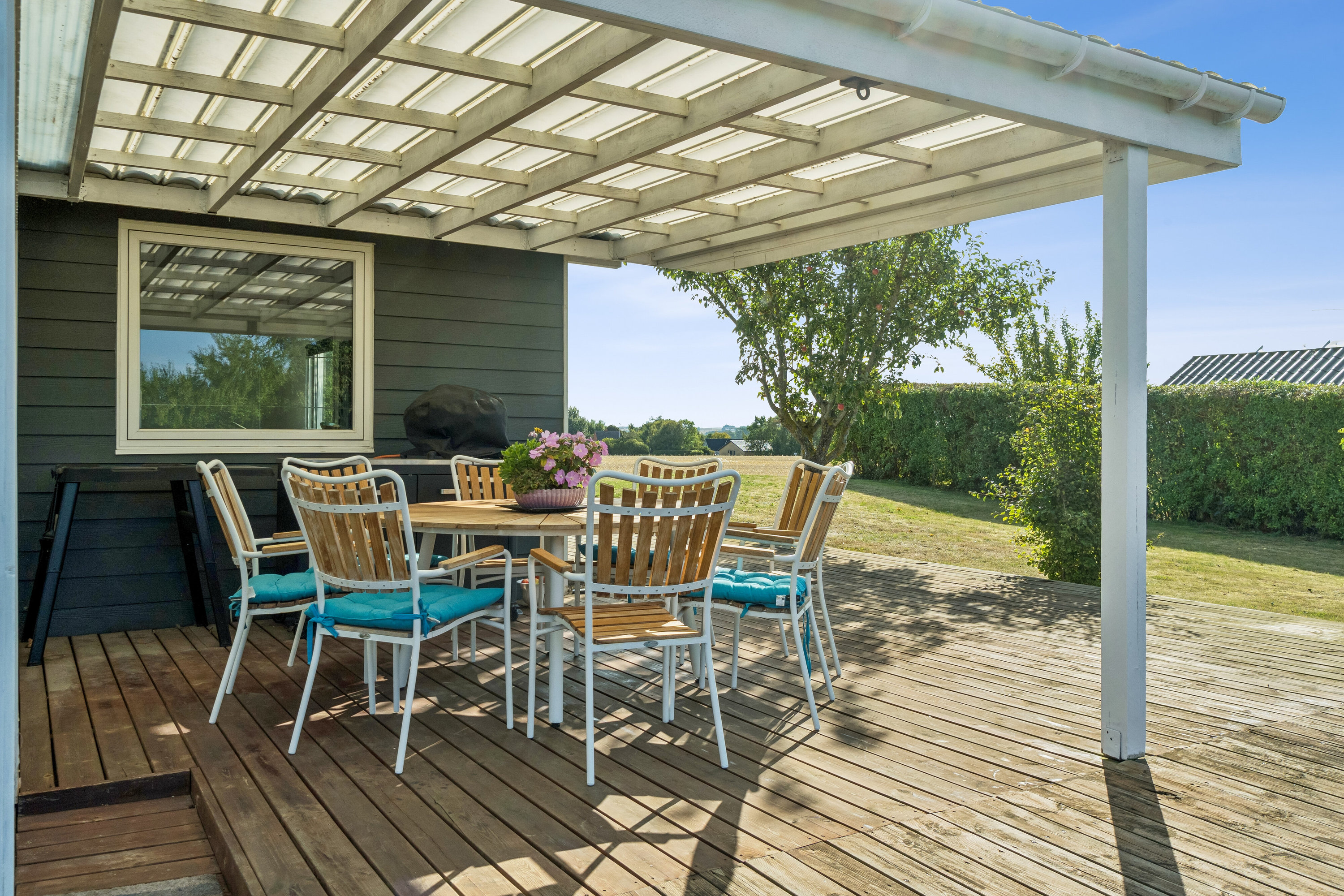 Fremhævet overdækket terrasse billede i fuldskærmstilstand. Billede af Højgårdsvej 10, Næsby Strand, 4200 Slagelse