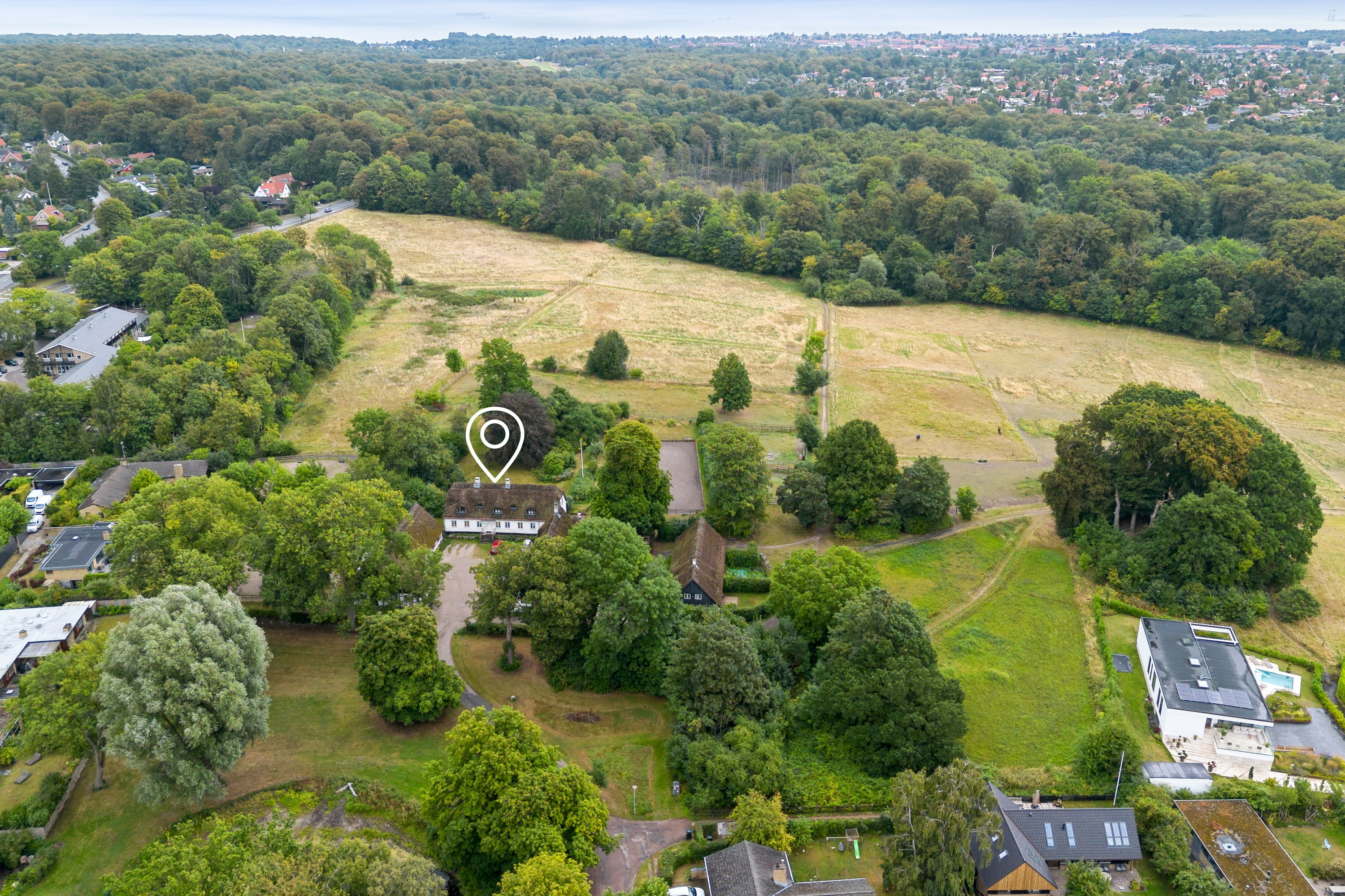 Fremhævet luftfoto billede i fuldskærmstilstand. Billede af Hvidegårdsparken 69A, 2800 Kongens Lyngby