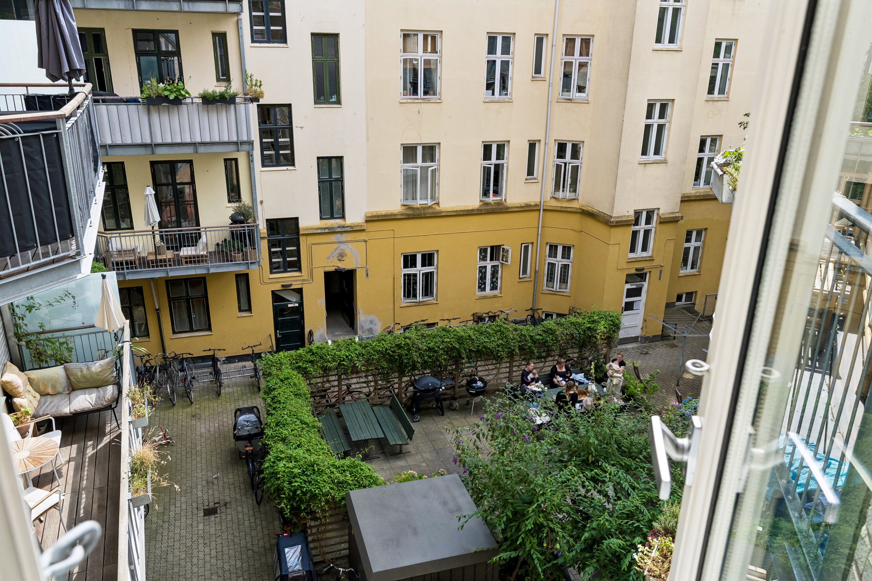 Fremhævet andet billede i fuldskærmstilstand. Billede af Strandboulevarden 95, 2. th., 2100 København Ø