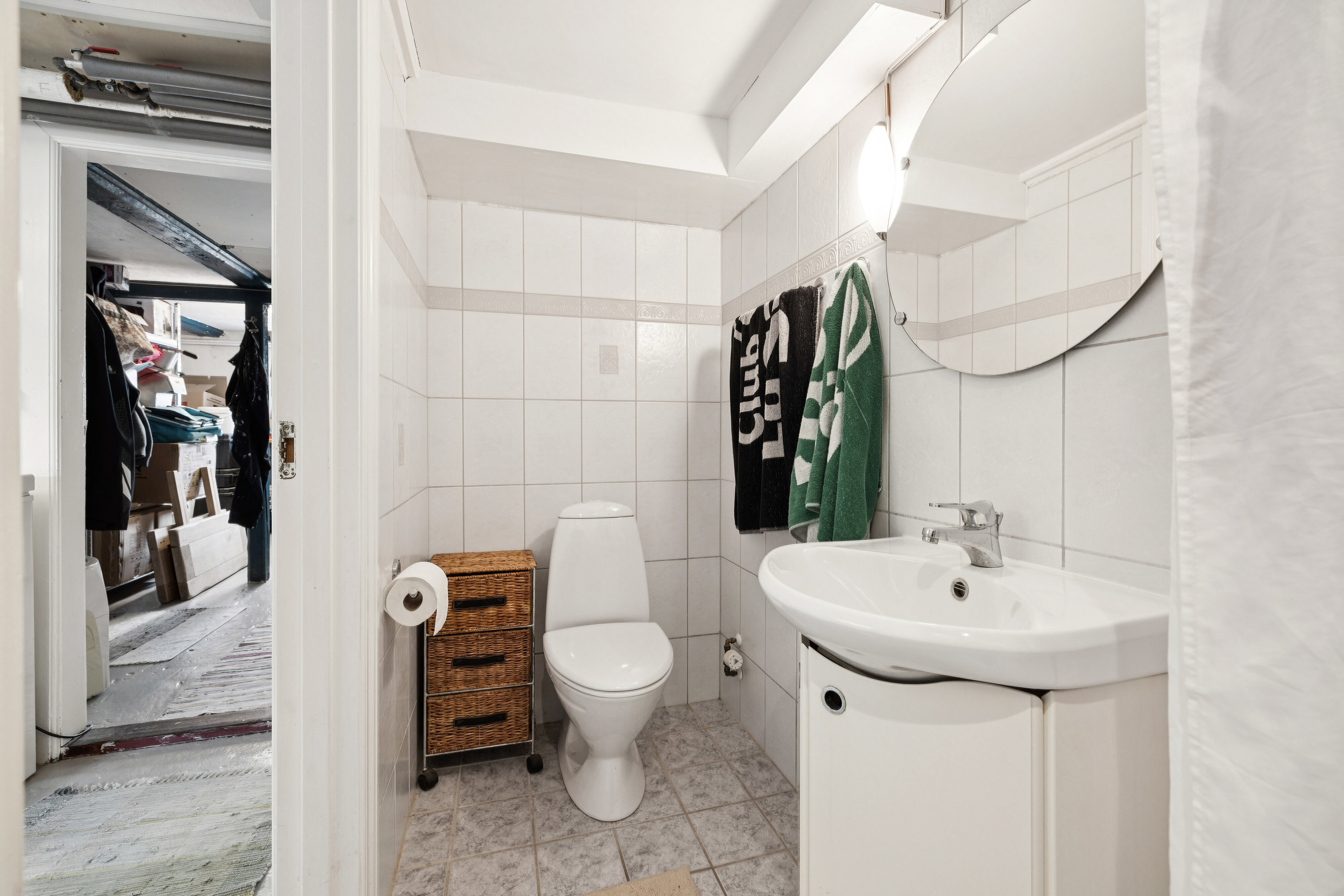 Fremhævet toilet billede i fuldskærmstilstand. Billede af Jens Winthers Vej 23, 5900 Rudkøbing