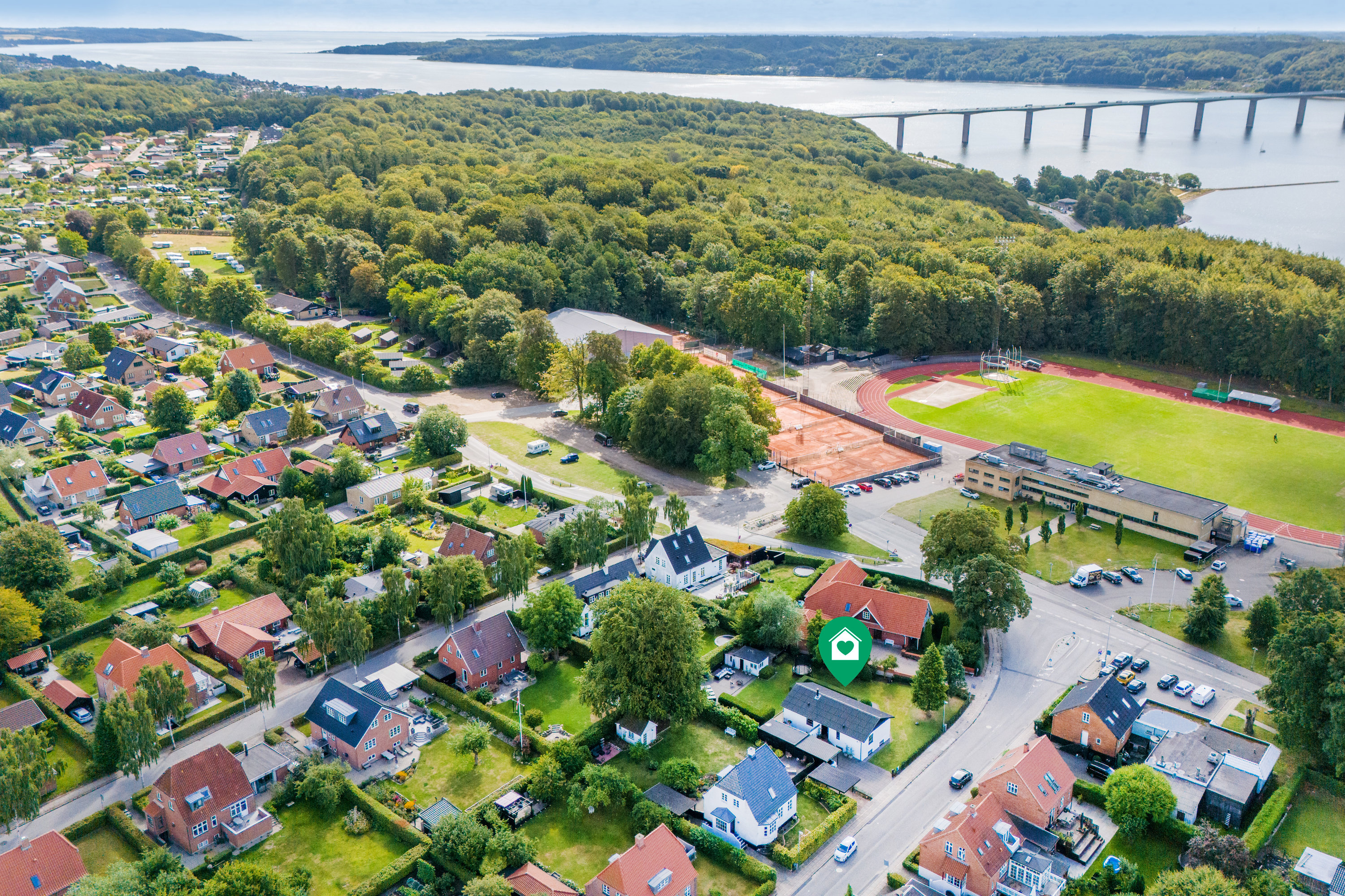 Fremhævet luftfoto billede i fuldskærmstilstand. Billede af Stadion Alle 25, 7100 Vejle