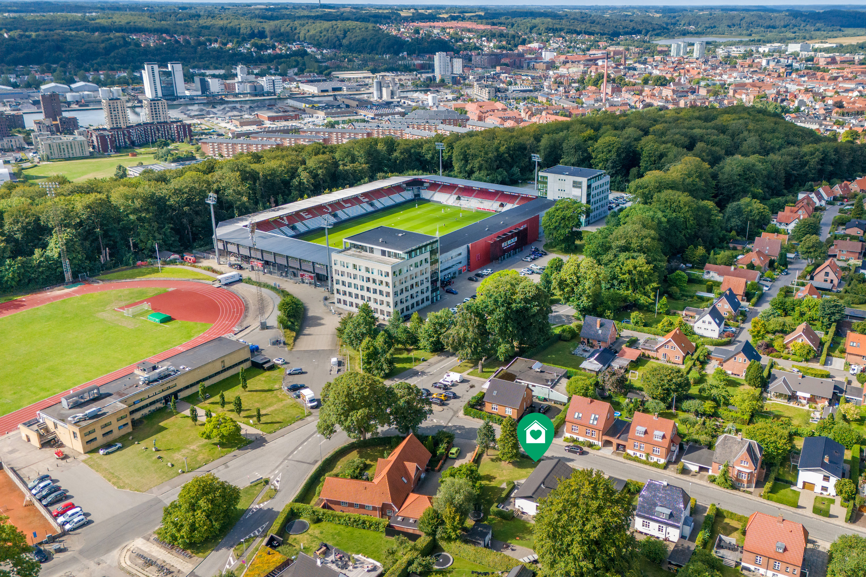 Fremhævet luftfoto billede i fuldskærmstilstand. Billede af Stadion Alle 25, 7100 Vejle