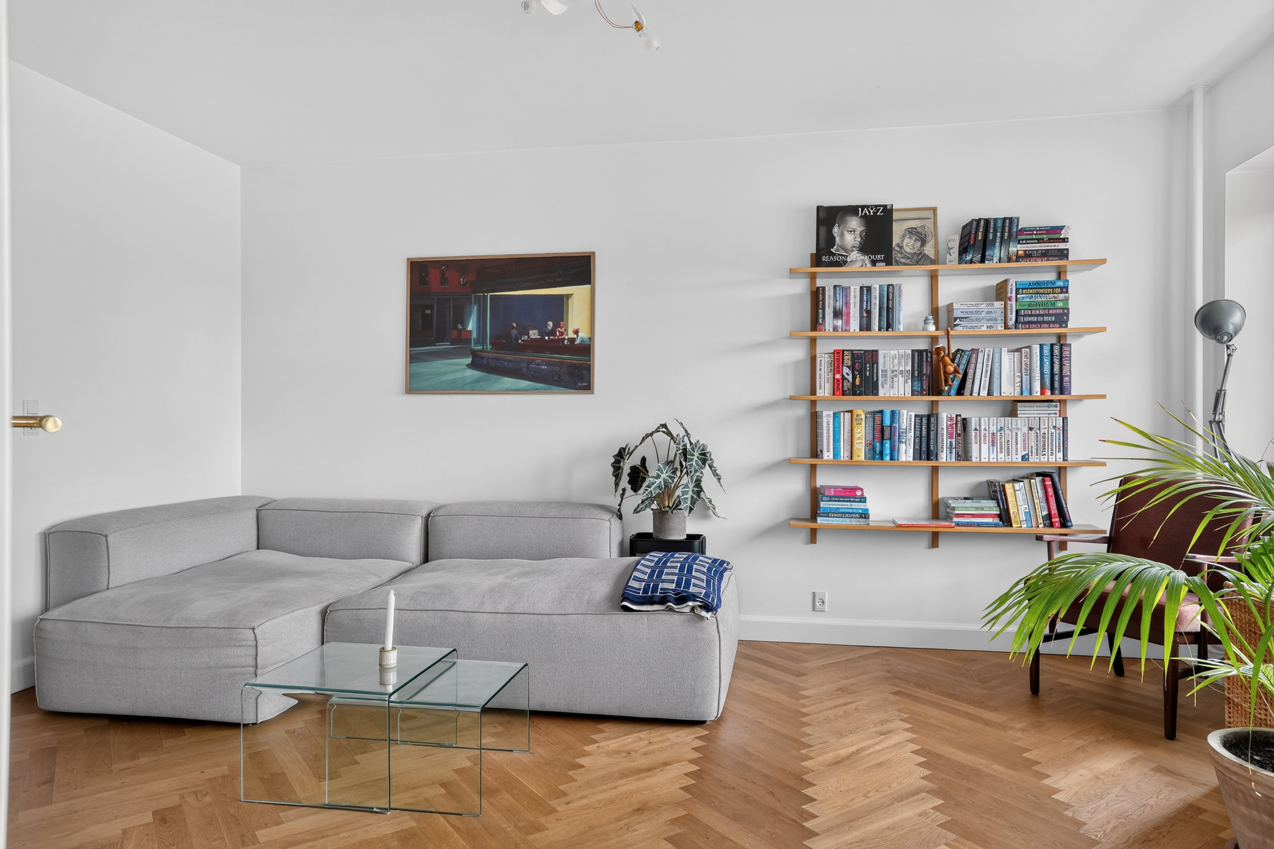 Fremhævet stue billede i fuldskærmstilstand. Billede af Søborg Hovedgade 8D, 1. tv., 2870 Dyssegård