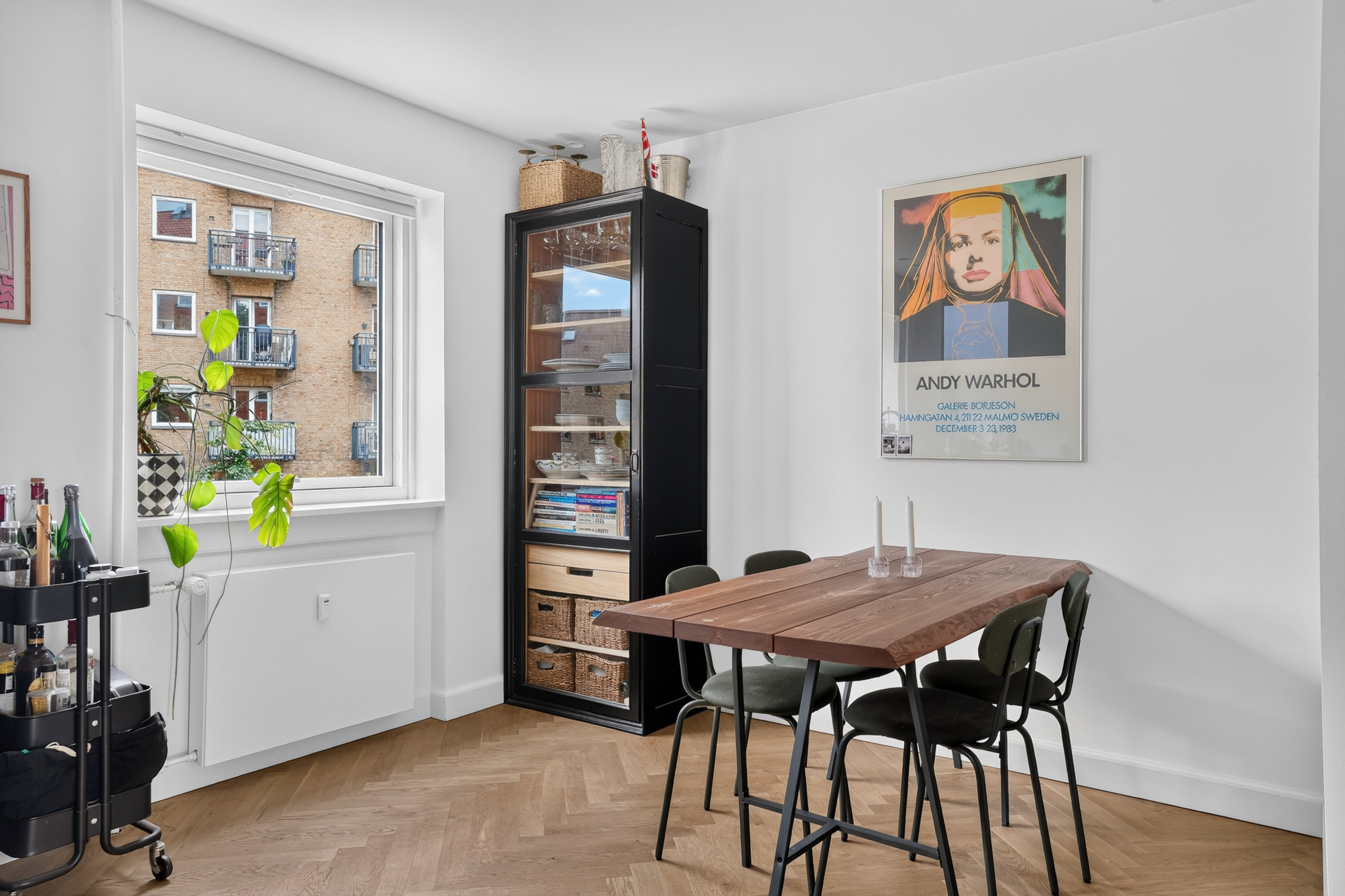 Fremhævet stue billede i fuldskærmstilstand. Billede af Søborg Hovedgade 8D, 1. tv., 2870 Dyssegård