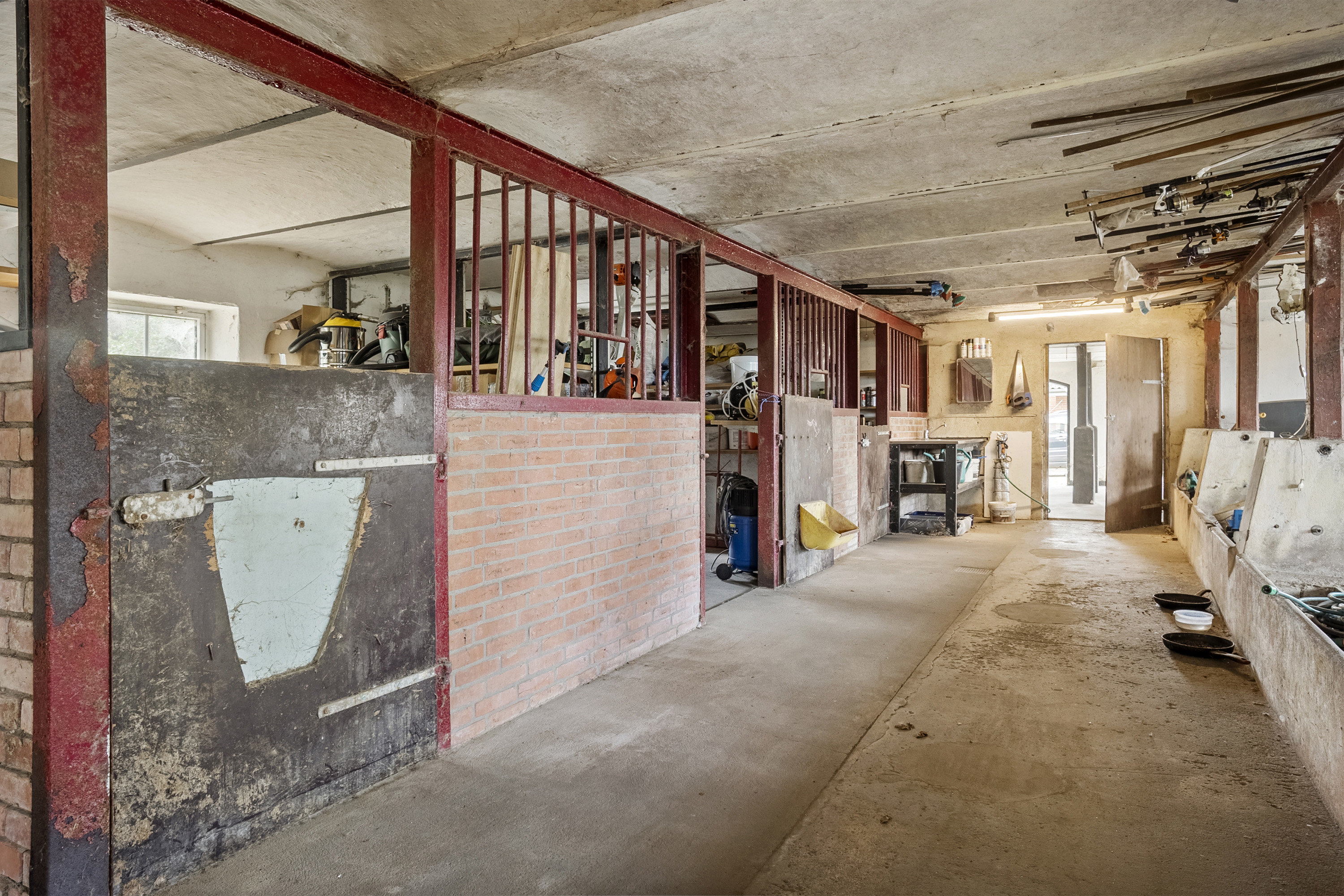 Fremhævet stald billede i fuldskærmstilstand. Billede af Søengevej 5, Gamst, 6600 Vejen