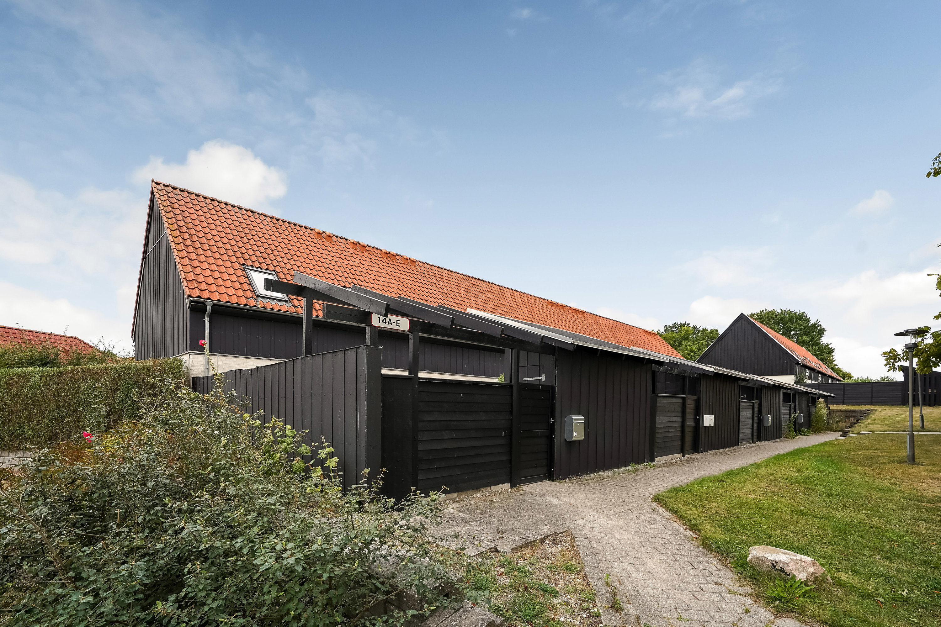Fremhævet ejendommen billede i fuldskærmstilstand. Billede af Neder-Holluf-Vej 14A, Neder Holluf, 5220 Odense SØ