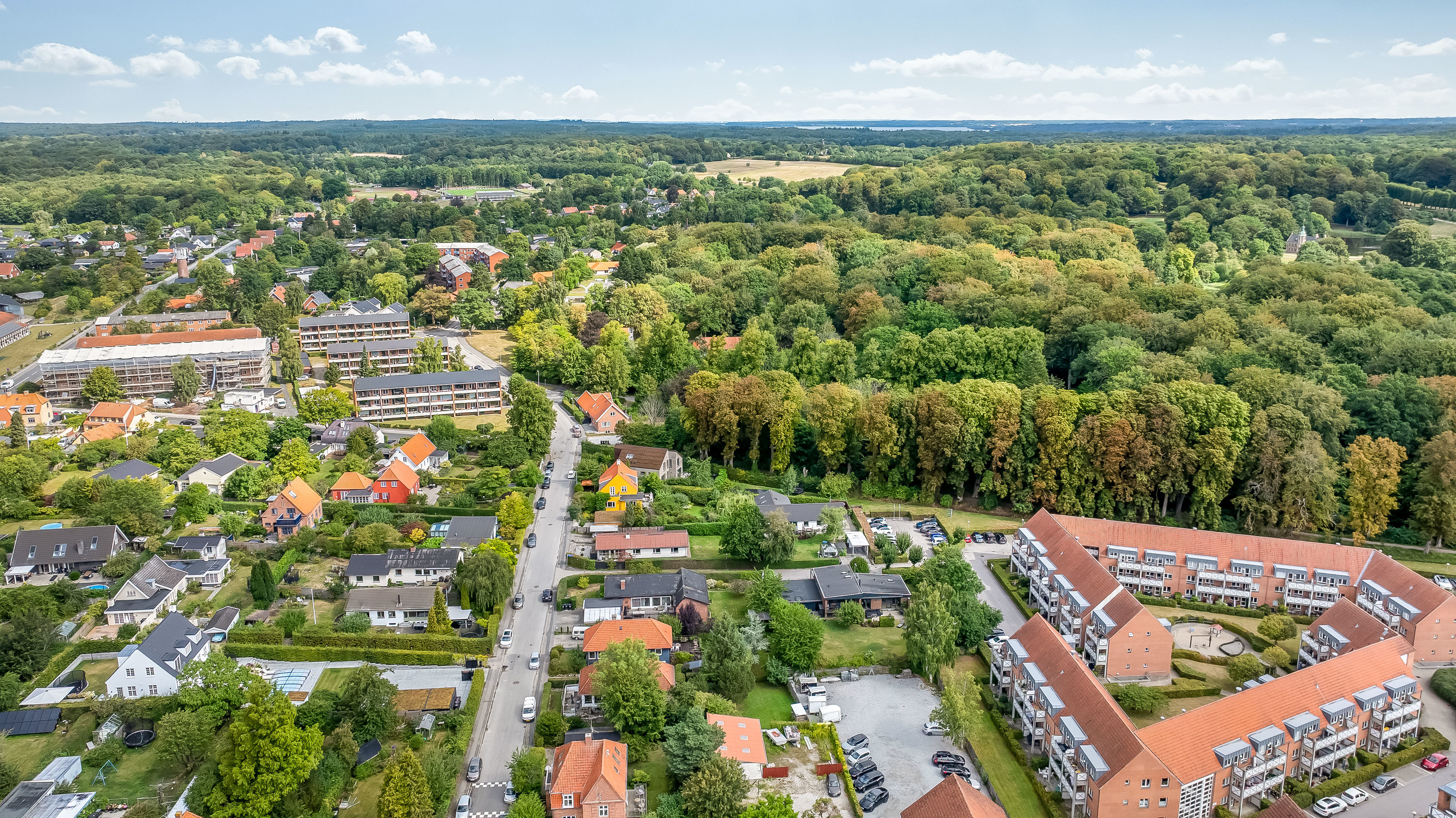 Fremhævet luftfoto billede i fuldskærmstilstand. Billede af Stutmestervej 10B, 3400 Hillerød