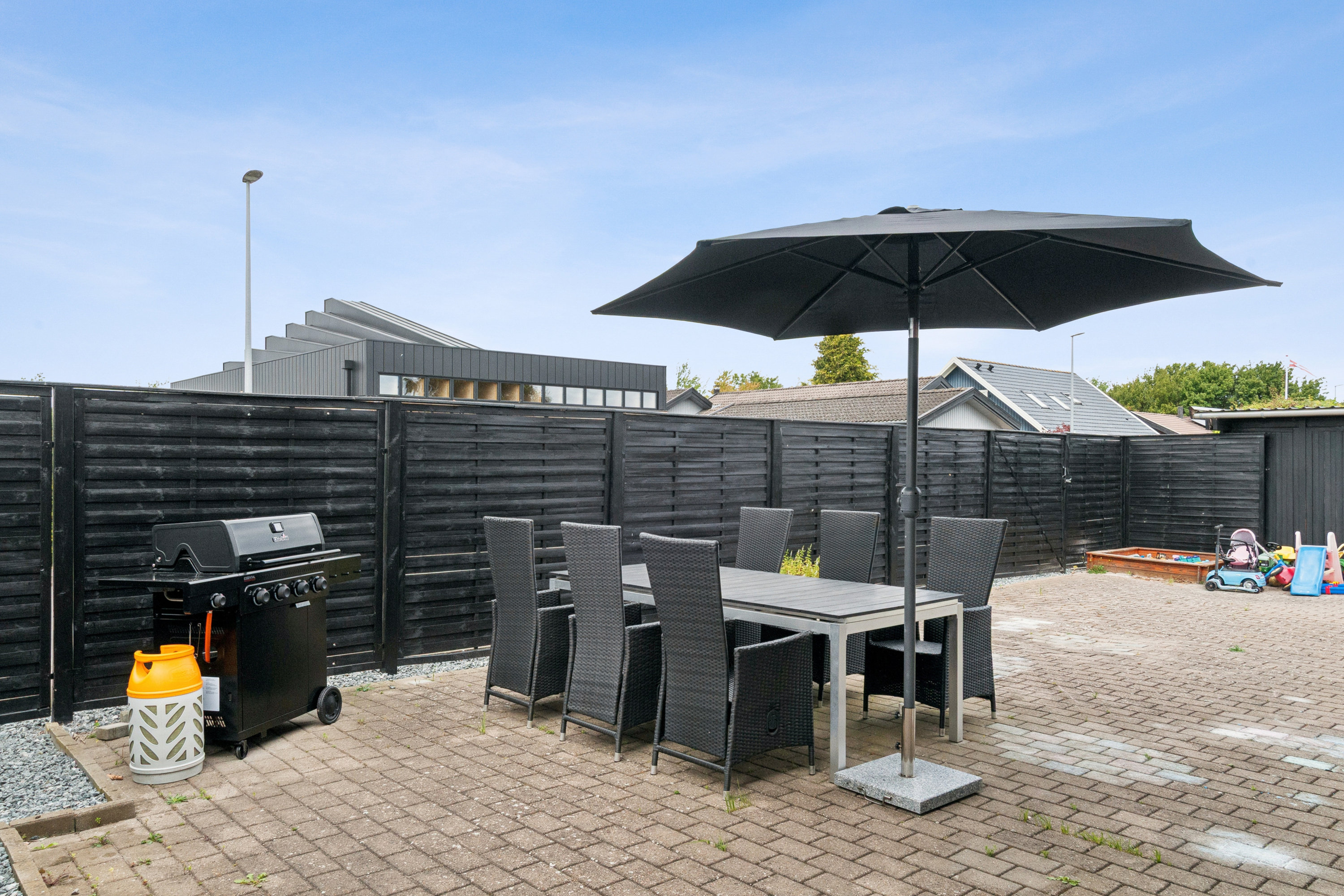 Fremhævet terrasse billede i fuldskærmstilstand. Billede af Doorn Alle 5, 2791 Dragør