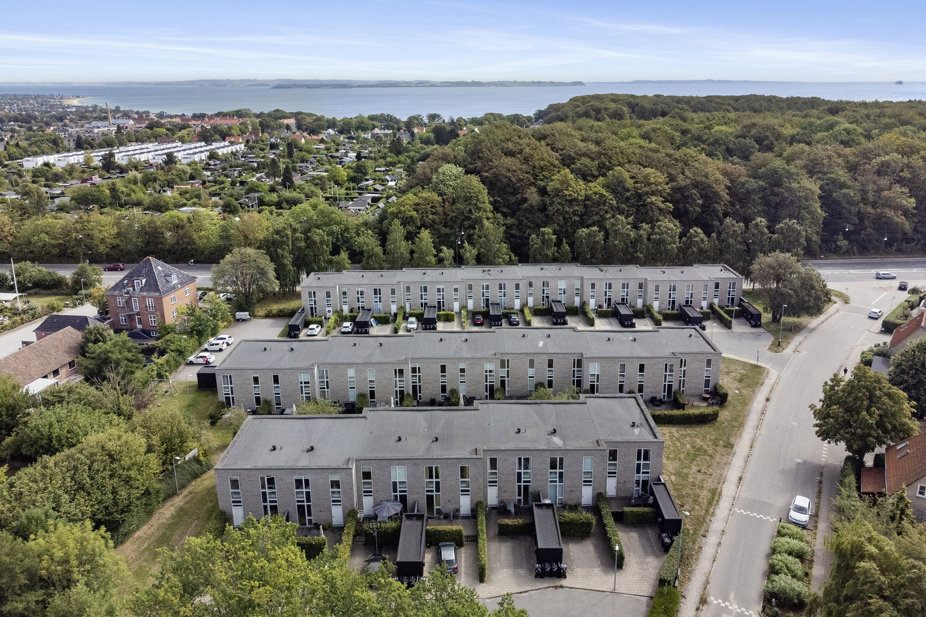 Fremhævet ejendommen billede i fuldskærmstilstand. Billede af Gustav Holms Vej 6, Risvangen, 8200 Aarhus N