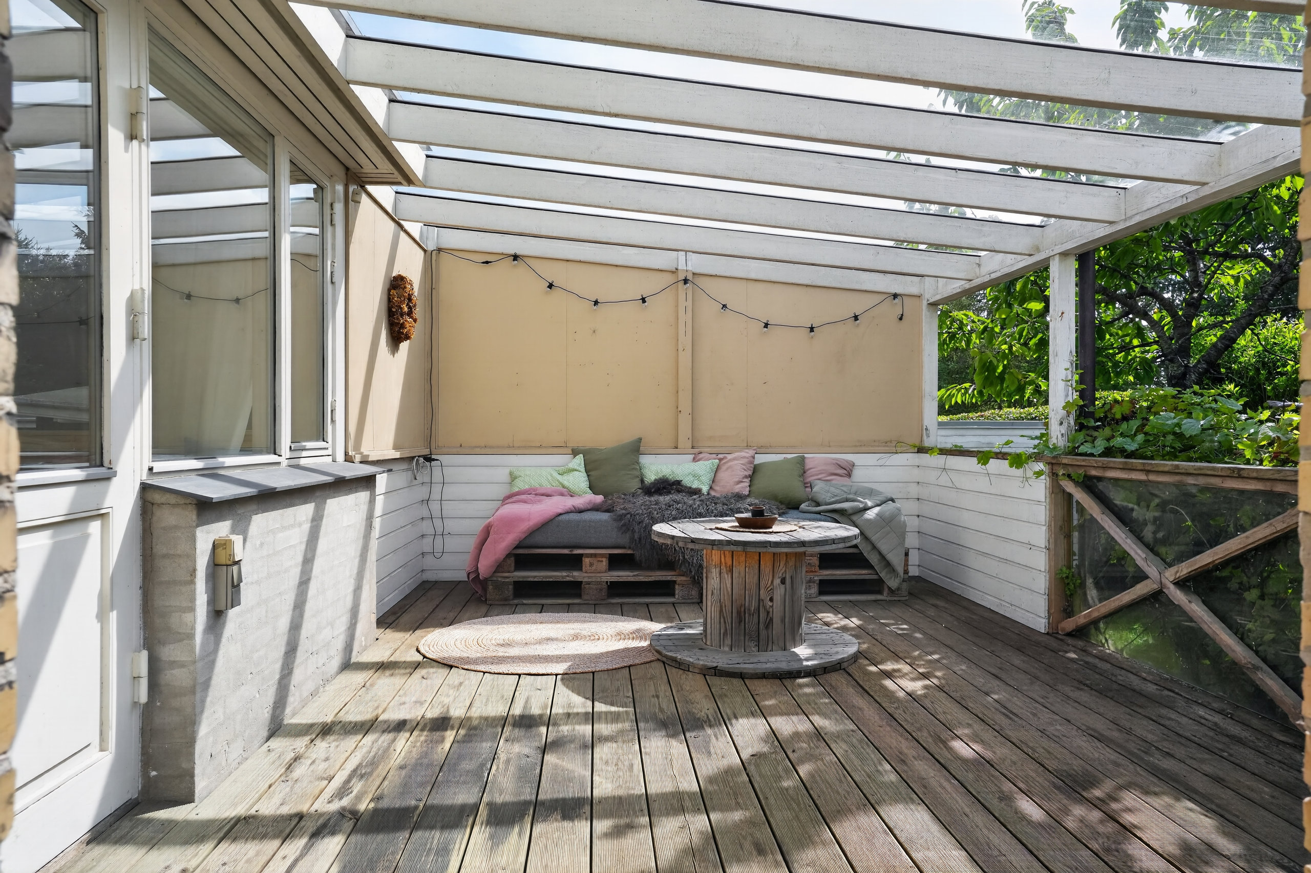 Fremhævet terrasse billede i fuldskærmstilstand. Billede af Veksebovej 25, Veksebo, 3480 Fredensborg