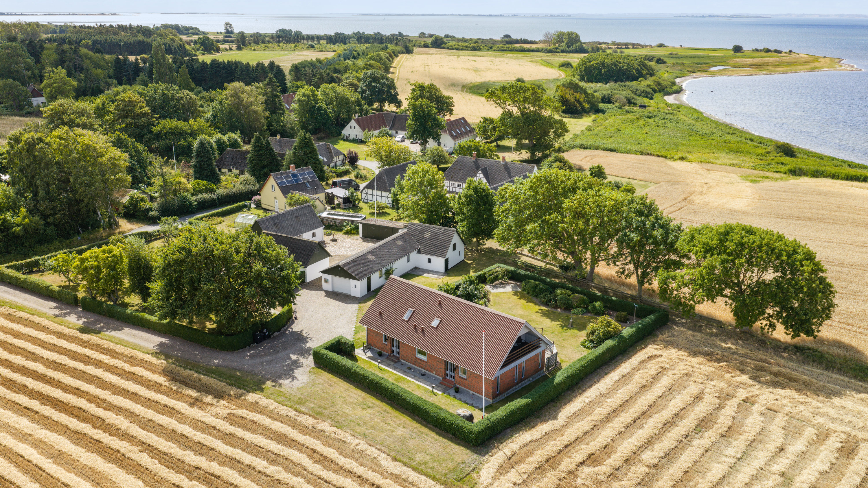 Fremhævet andet billede i fuldskærmstilstand. Billede af Strandhuse 15, Strandhuse, 5762 Vester Skerninge