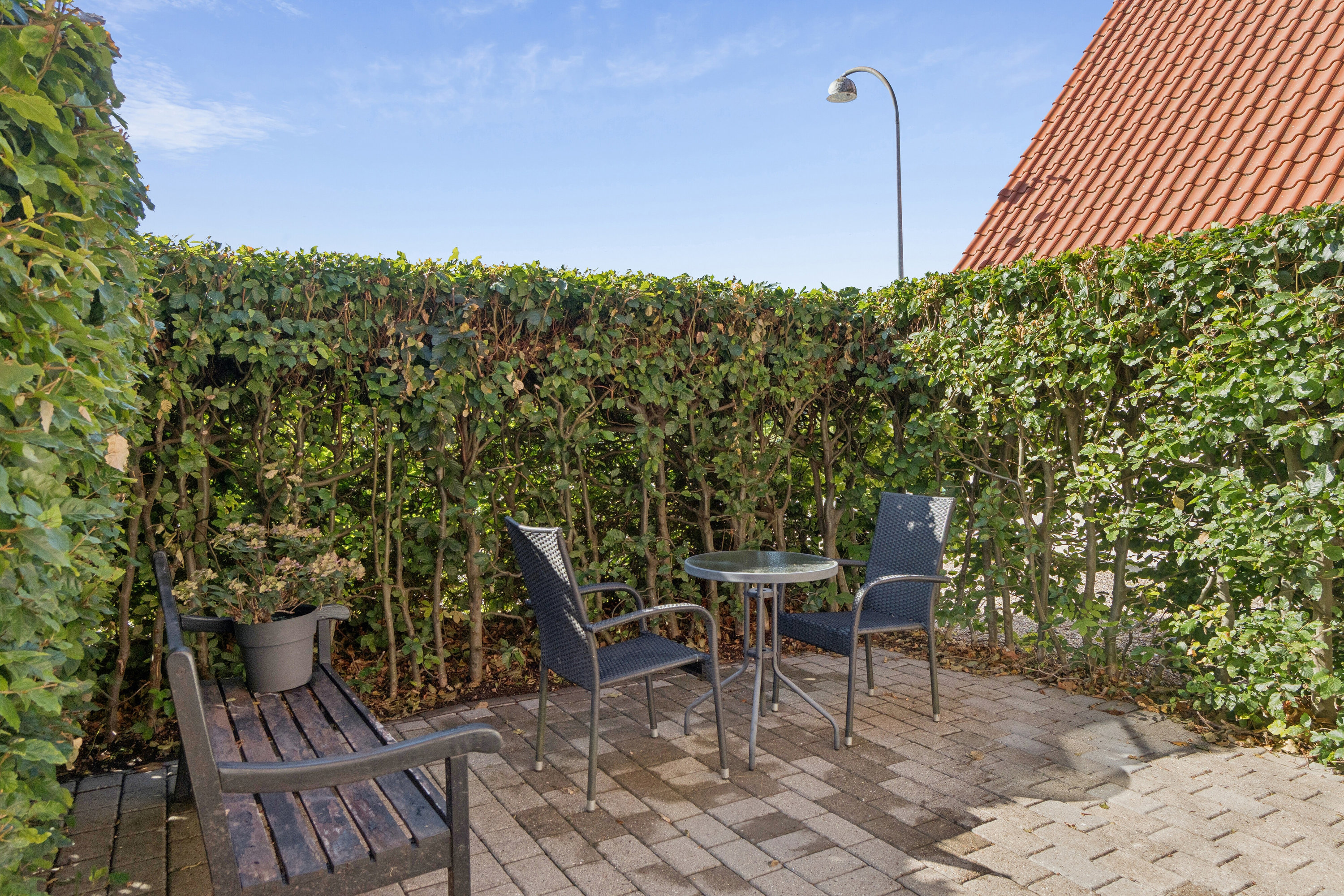 Fremhævet terrasse billede i fuldskærmstilstand. Billede af Stavnsbjergvej 2, 2650 Hvidovre