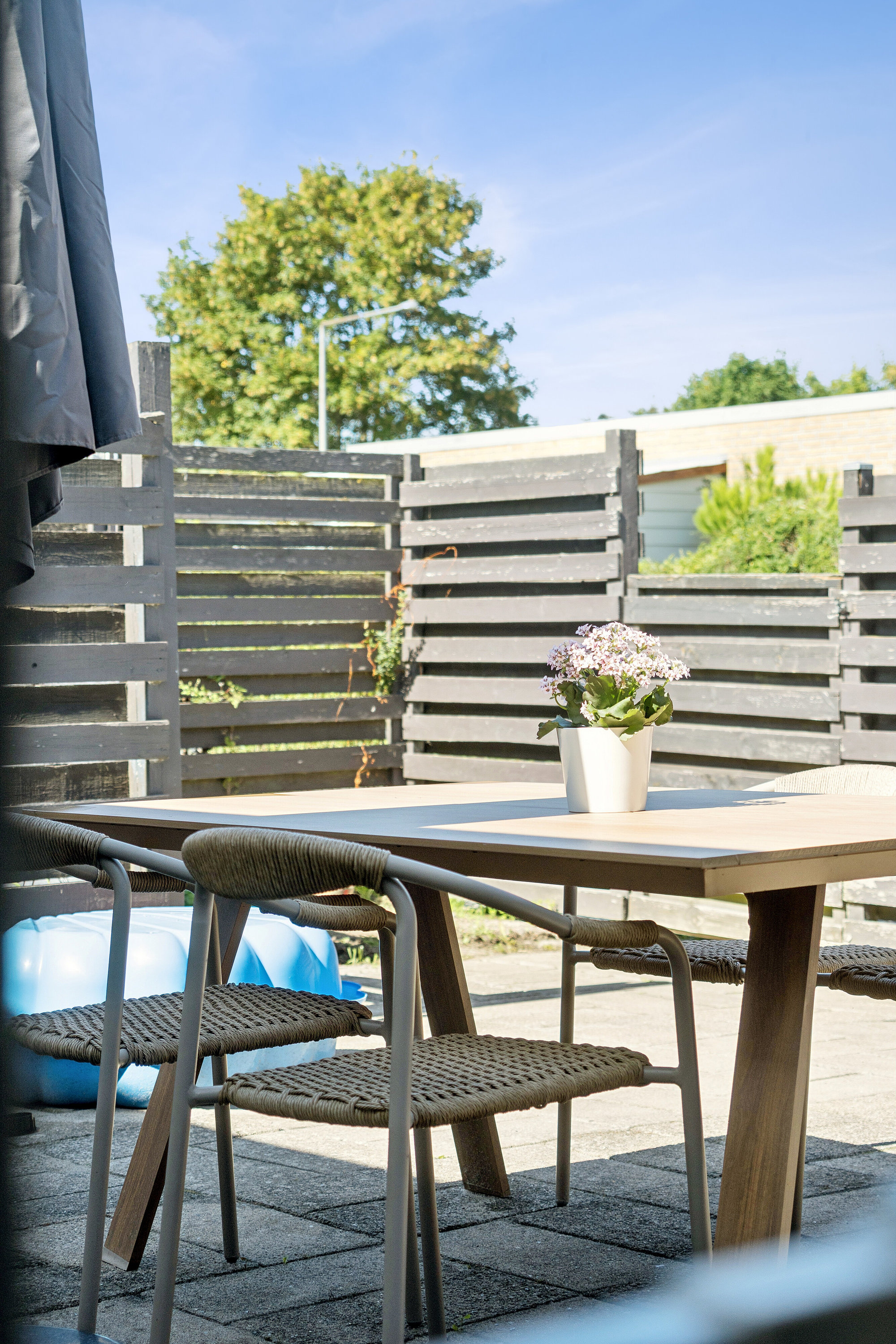 Fremhævet terrasse billede i fuldskærmstilstand. Billede af Vættehøjen 8, 4700 Næstved