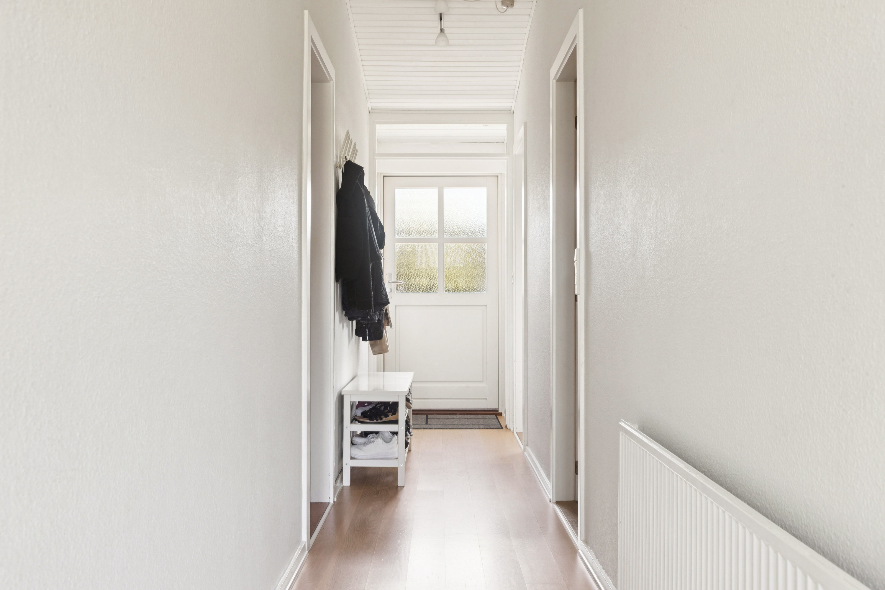 Fremhævet gang billede i fuldskærmstilstand. Billede af Sankt Mikkels Alle 102, 2630 Taastrup