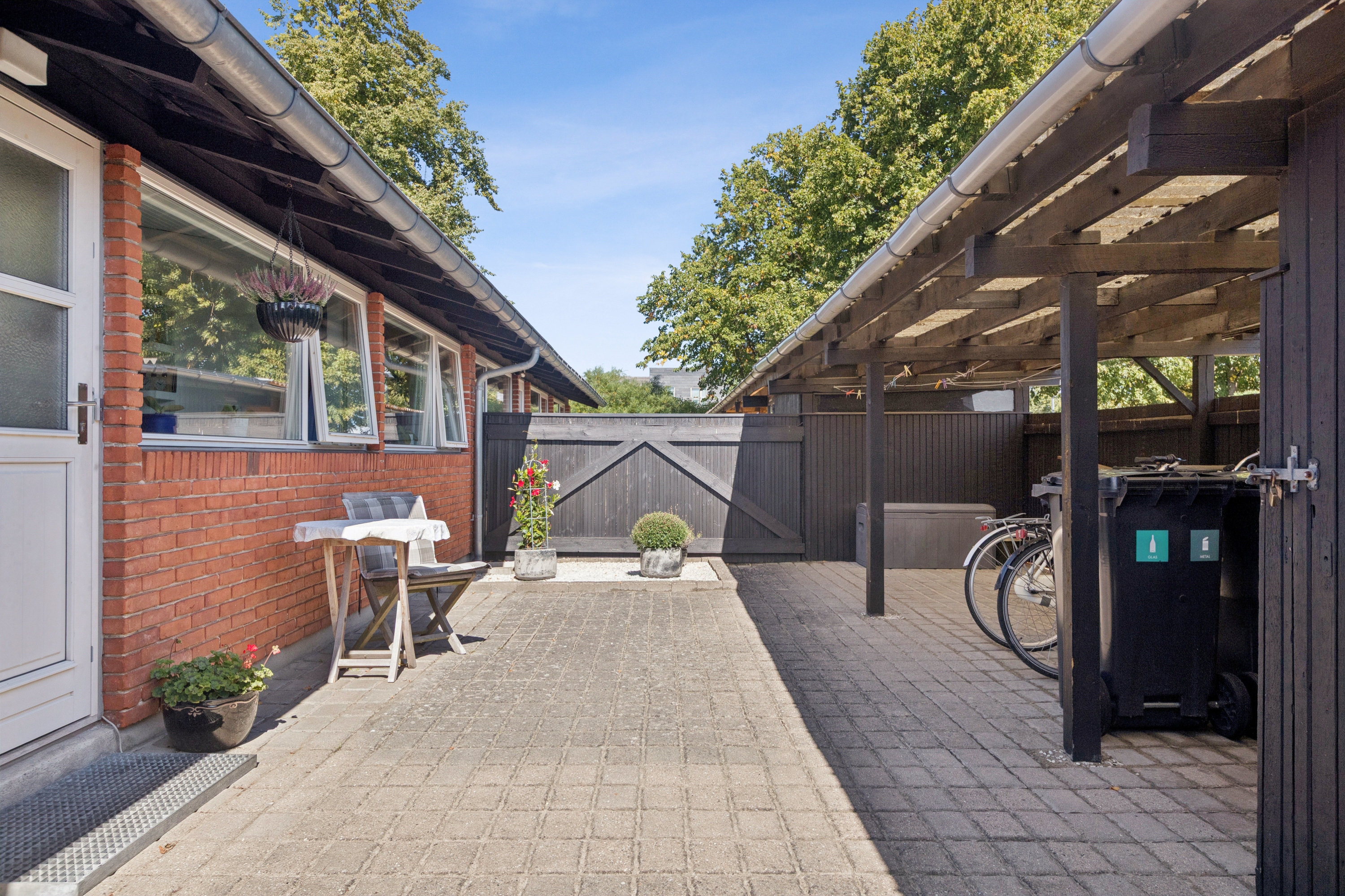 Sankt Mikkels Alle 102, 2630 Taastrup