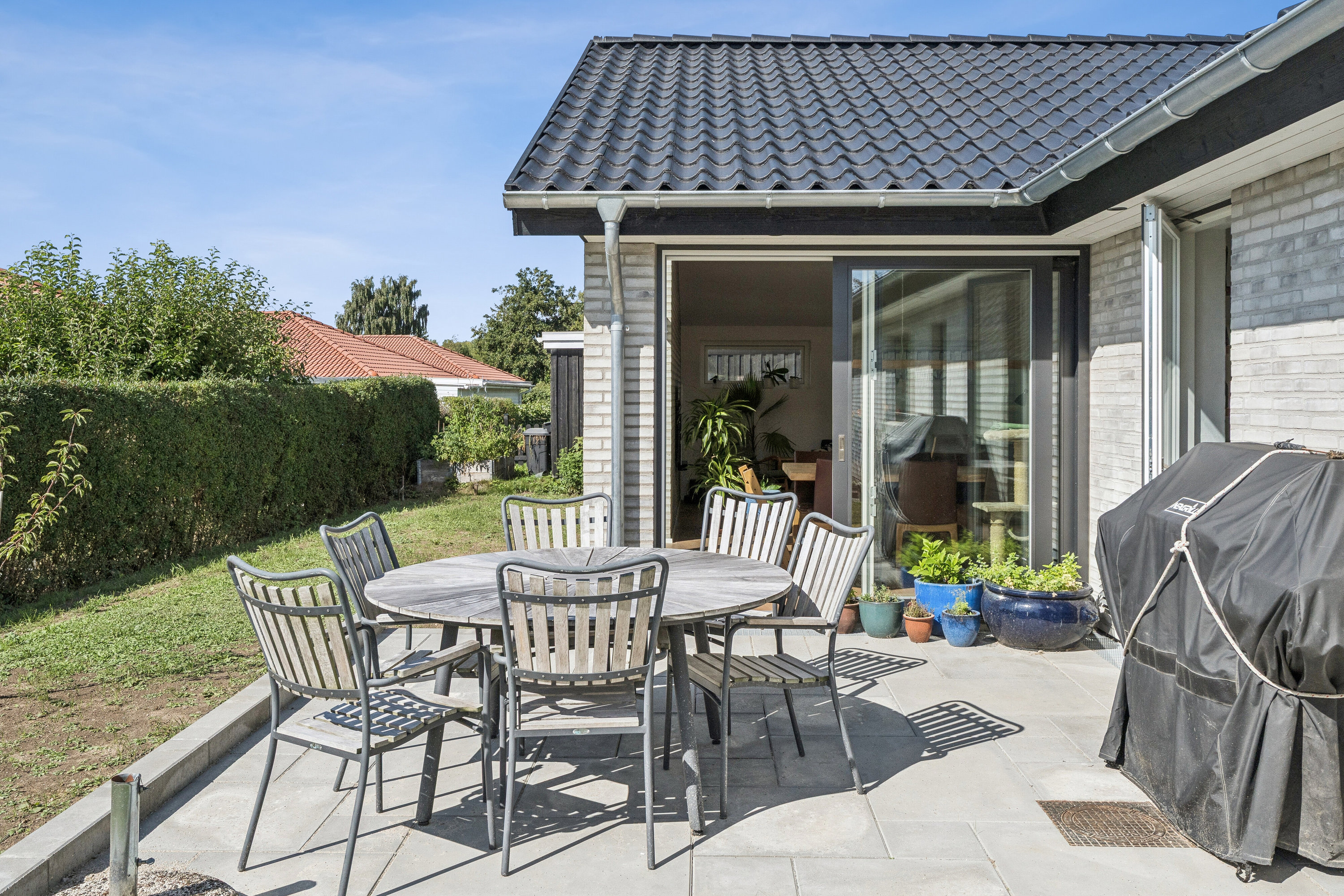 Fremhævet terrasse billede i fuldskærmstilstand. Billede af Østerbyvej 1C, 8310 Tranbjerg J