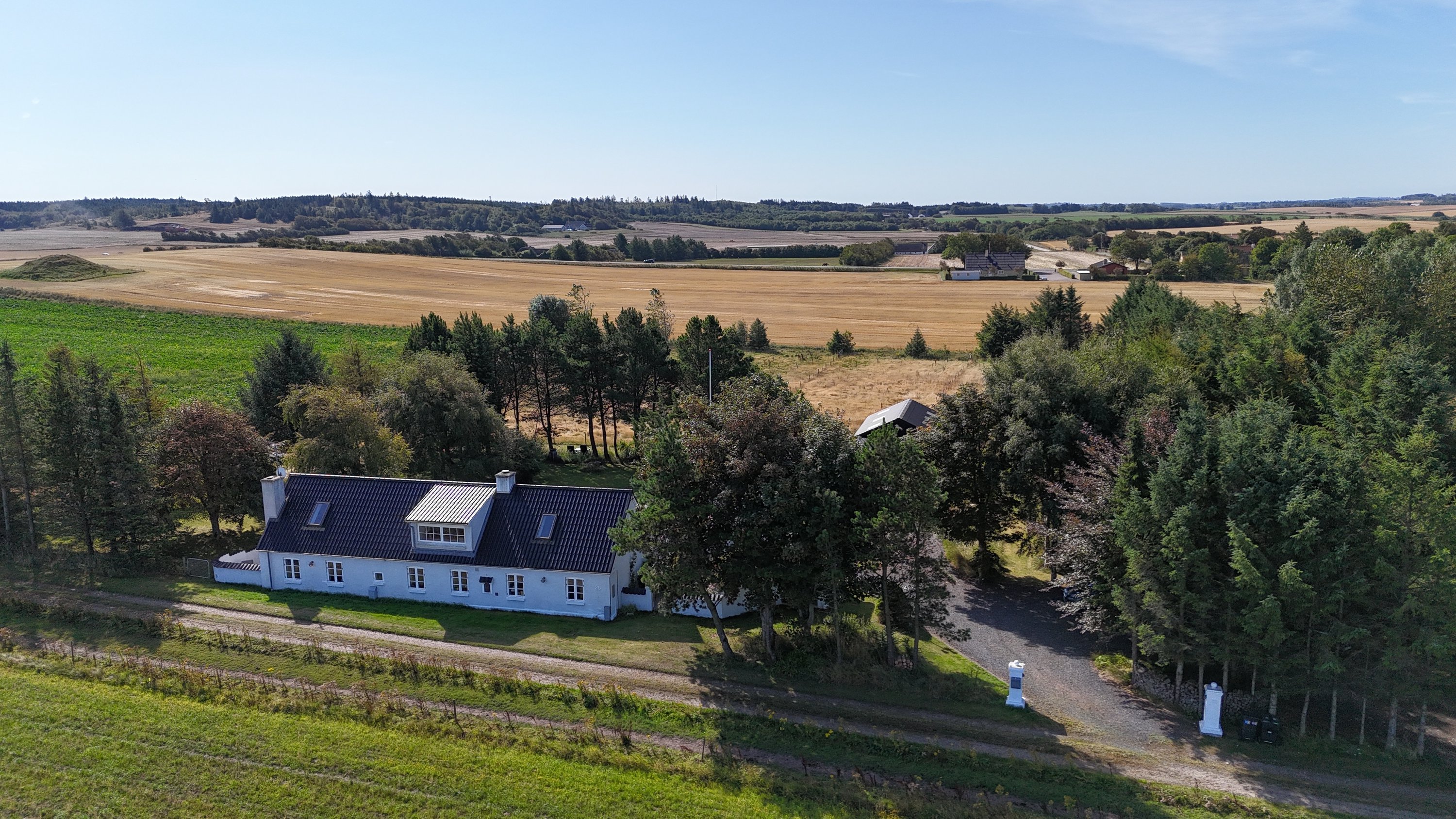Fremhævet ejendommen billede i fuldskærmstilstand. Billede af Slettestrandvej 28, Hjortdal, 9690 Fjerritslev