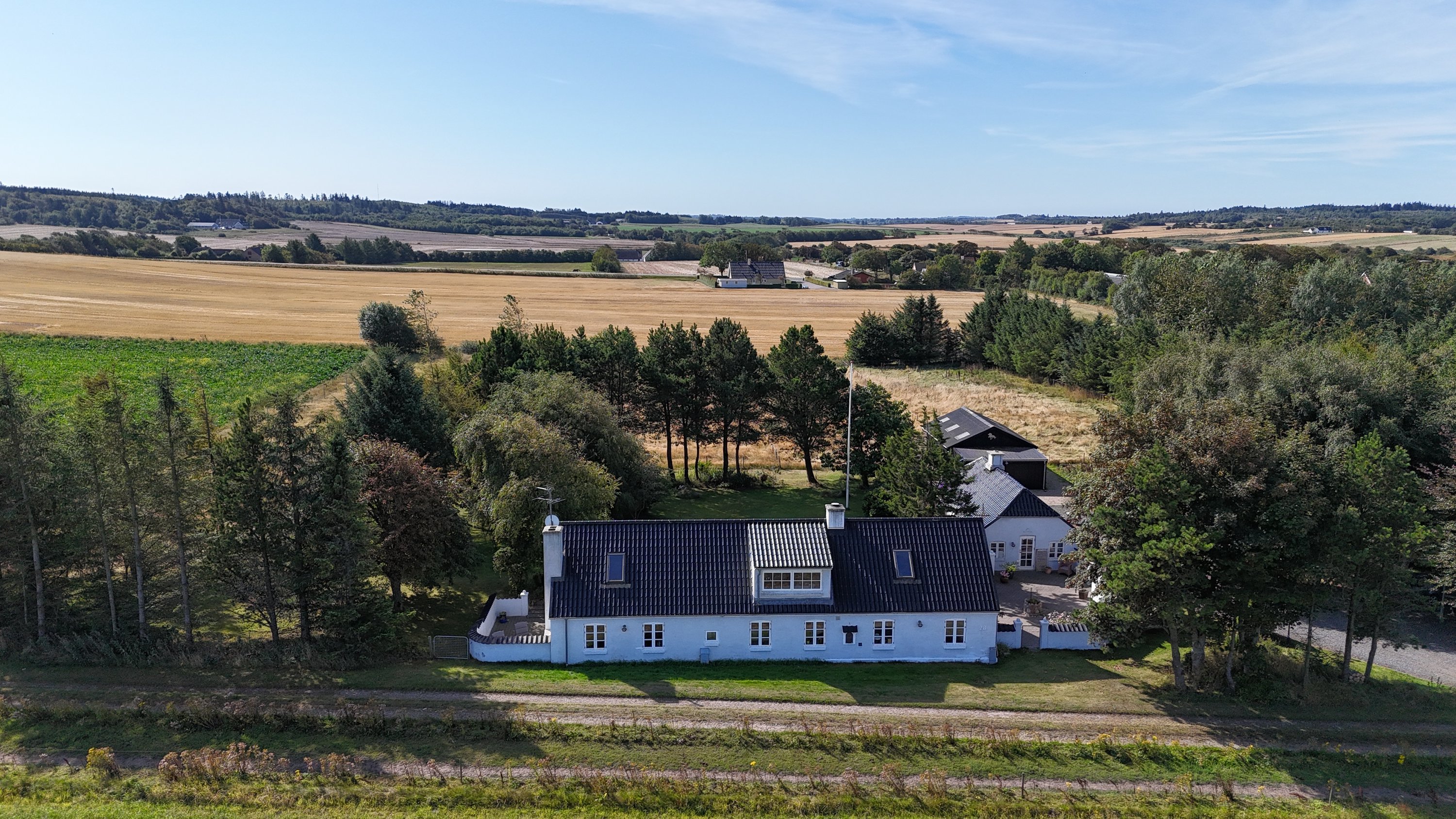Fremhævet ejendommen billede i fuldskærmstilstand. Billede af Slettestrandvej 28, Hjortdal, 9690 Fjerritslev