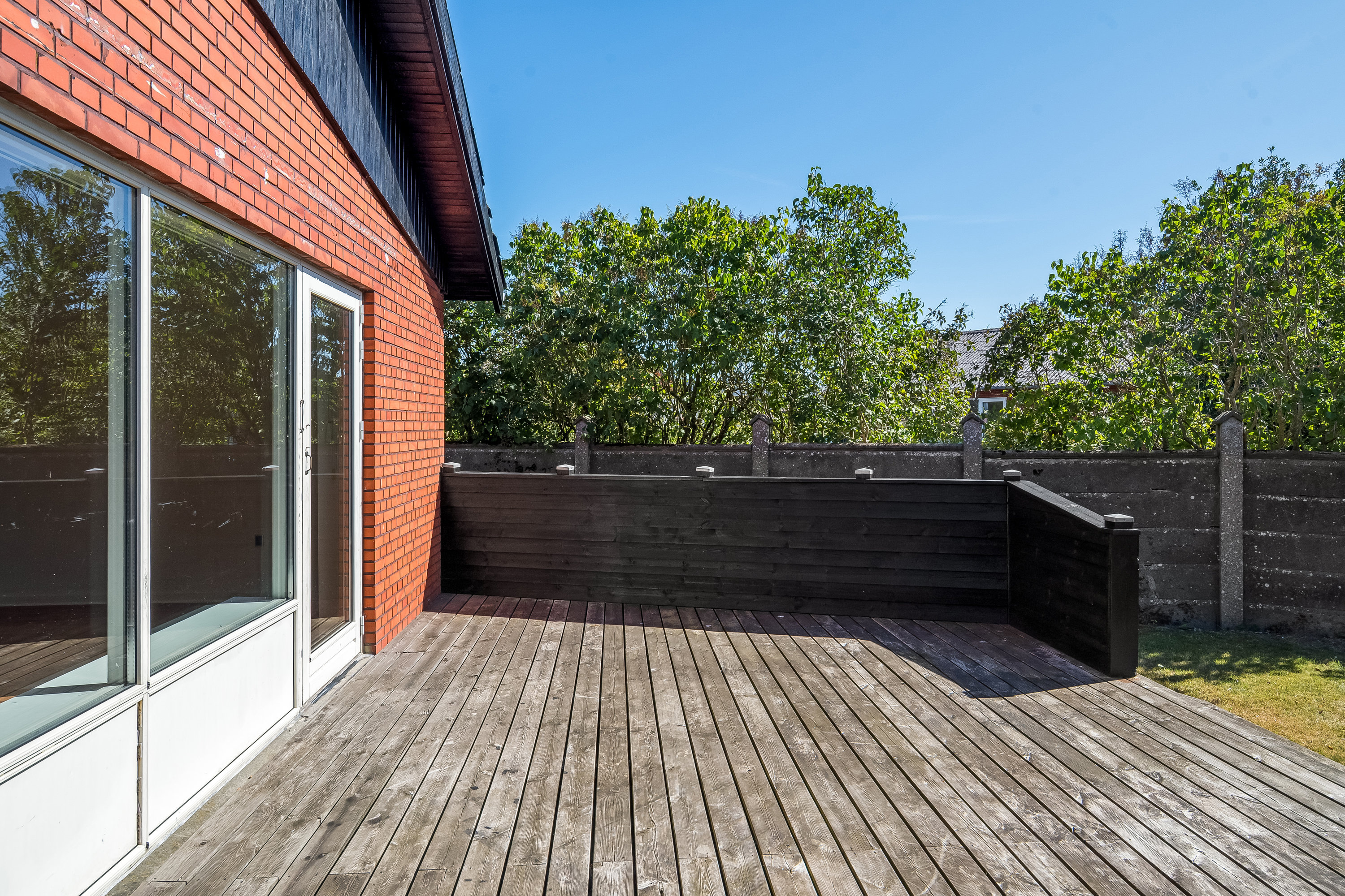 Fremhævet terrasse billede i fuldskærmstilstand. Billede af Sydgaden 25, Snejbjerg, 7400 Herning