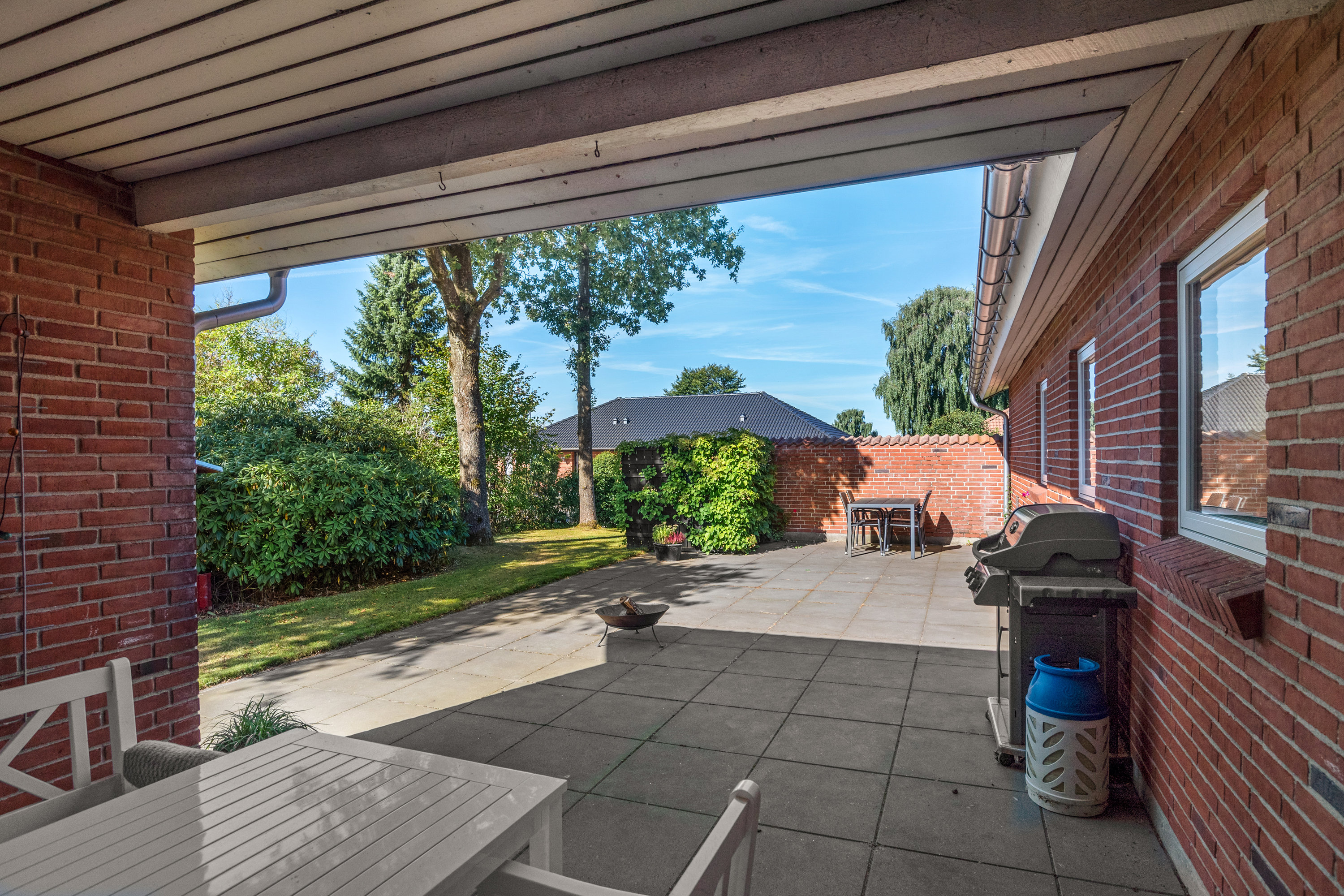 Fremhævet terrasse billede i fuldskærmstilstand. Billede af Sønderkær 35, Gjellerup, 7400 Herning