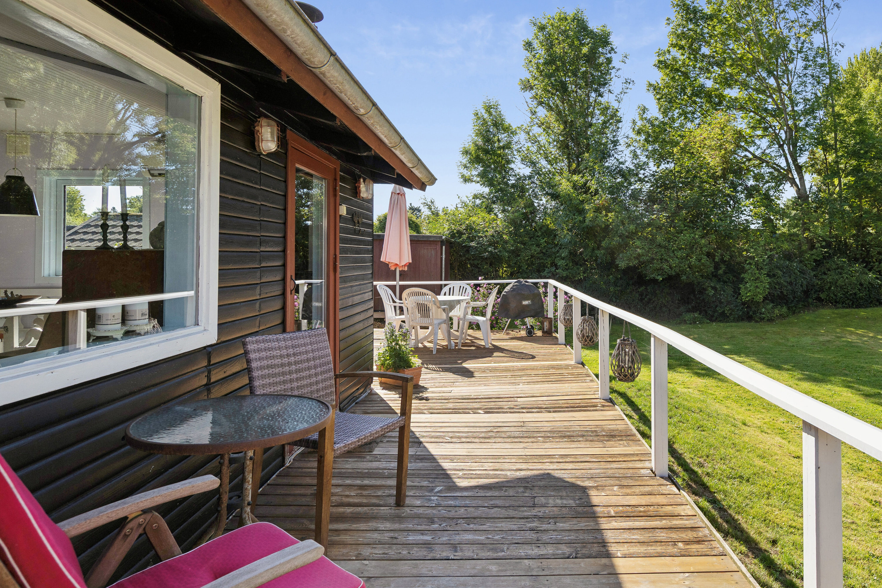 Fremhævet terrasse billede i fuldskærmstilstand. Billede af Møllebakken 66, 4793 Bogø By