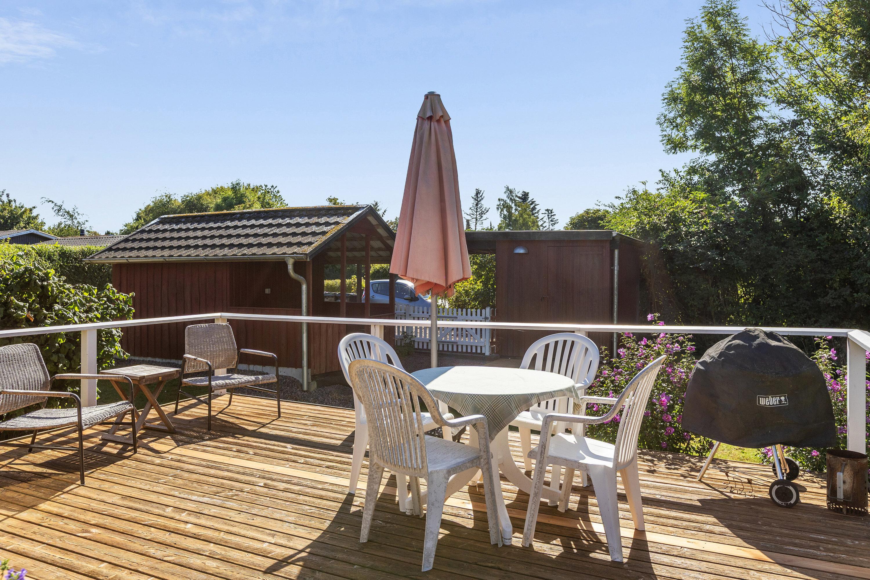 Fremhævet terrasse billede i fuldskærmstilstand. Billede af Møllebakken 66, 4793 Bogø By