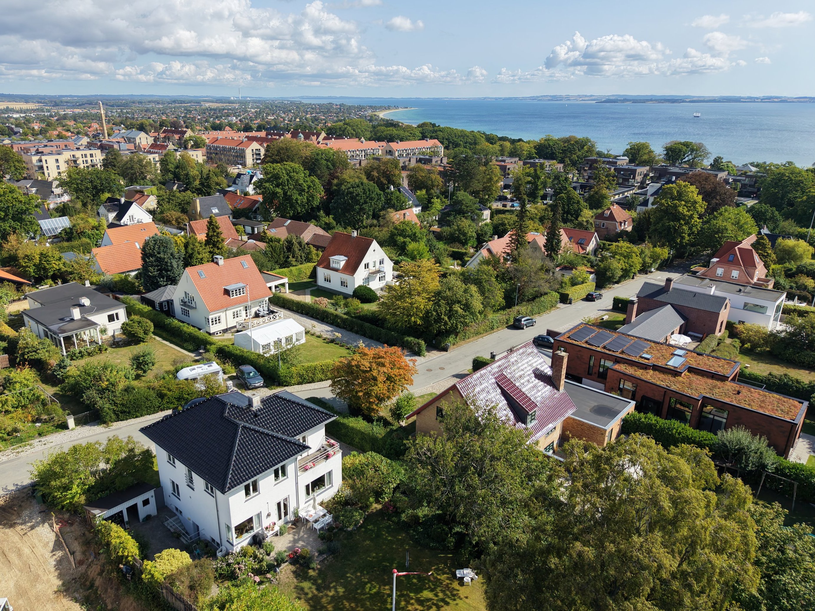 Fremhævet  billede i fuldskærmstilstand. Billede af Rislundvej 15, 8240 Risskov