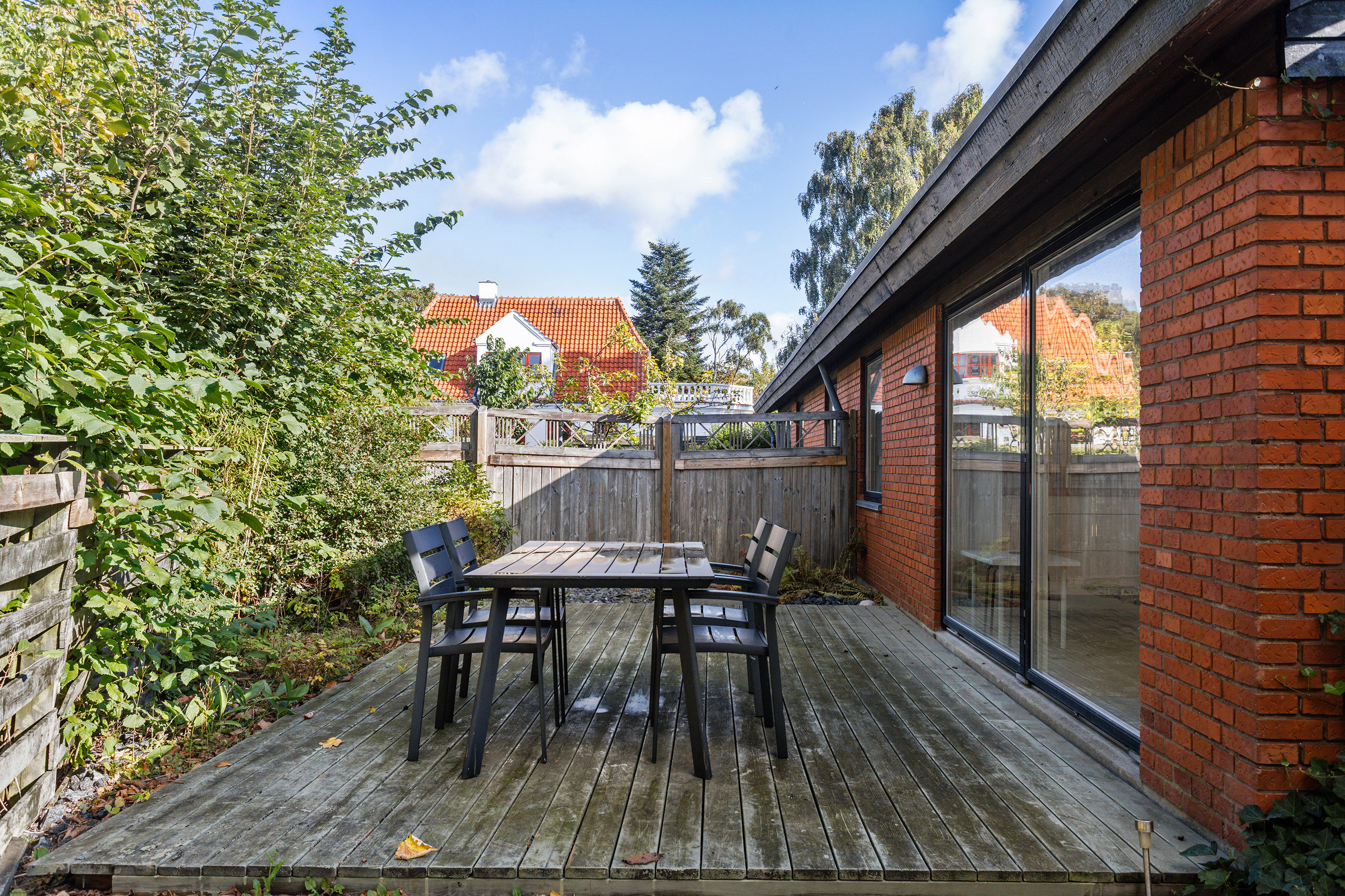 Fremhævet terrasse billede i fuldskærmstilstand. Billede af P Lunds Vej 5, 9300 Sæby