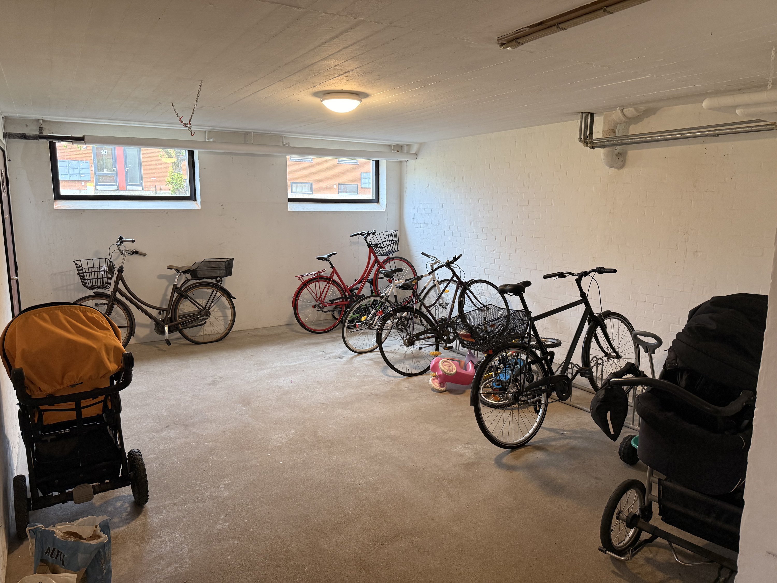 Fremhævet  billede i fuldskærmstilstand. Billede af Parkvej 149, st. th., 2630 Taastrup
