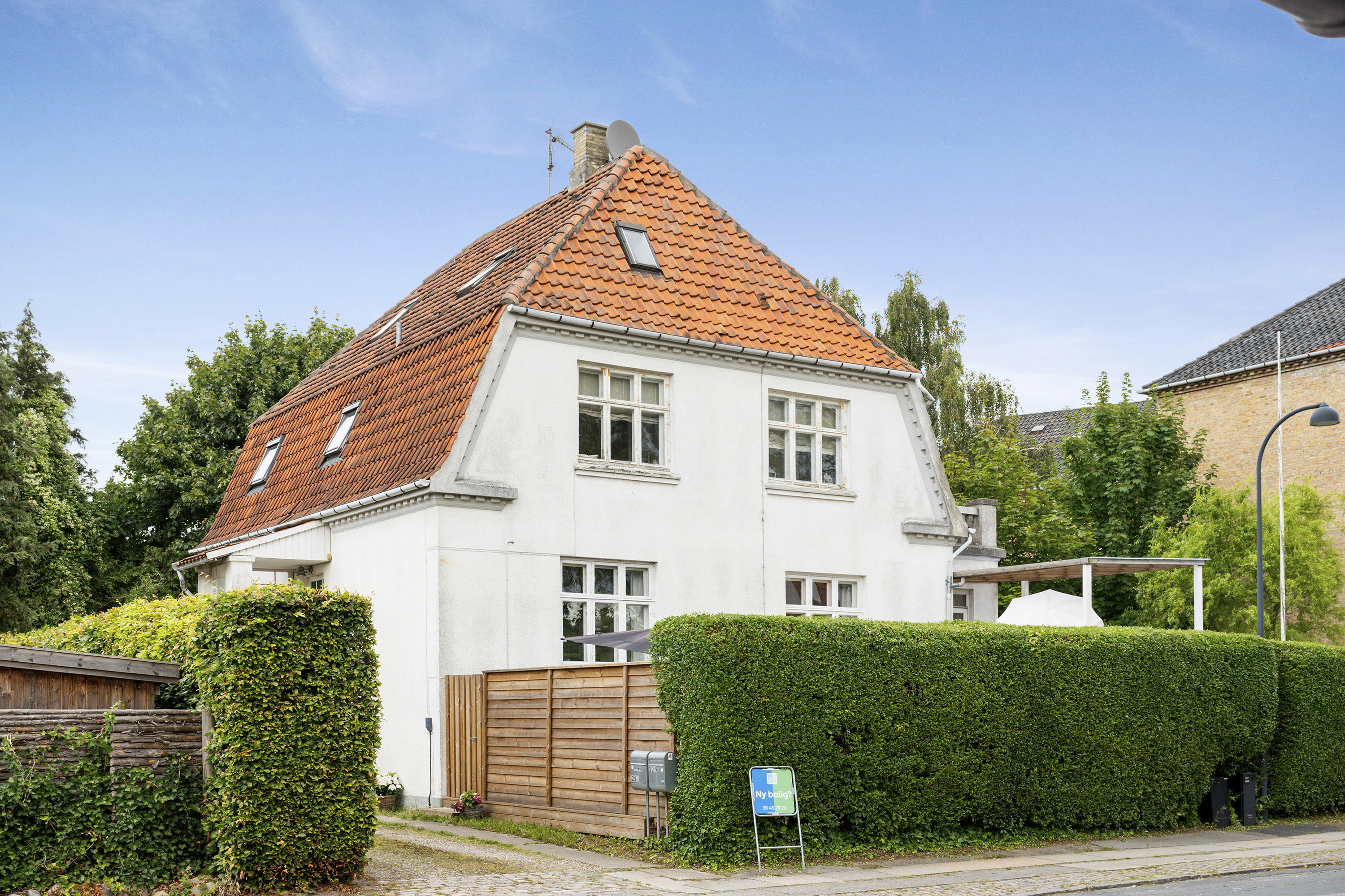 Fremhævet ejendommen billede i fuldskærmstilstand. Billede af Sophus Bauditz Vej 22, st., 2920 Charlottenlund