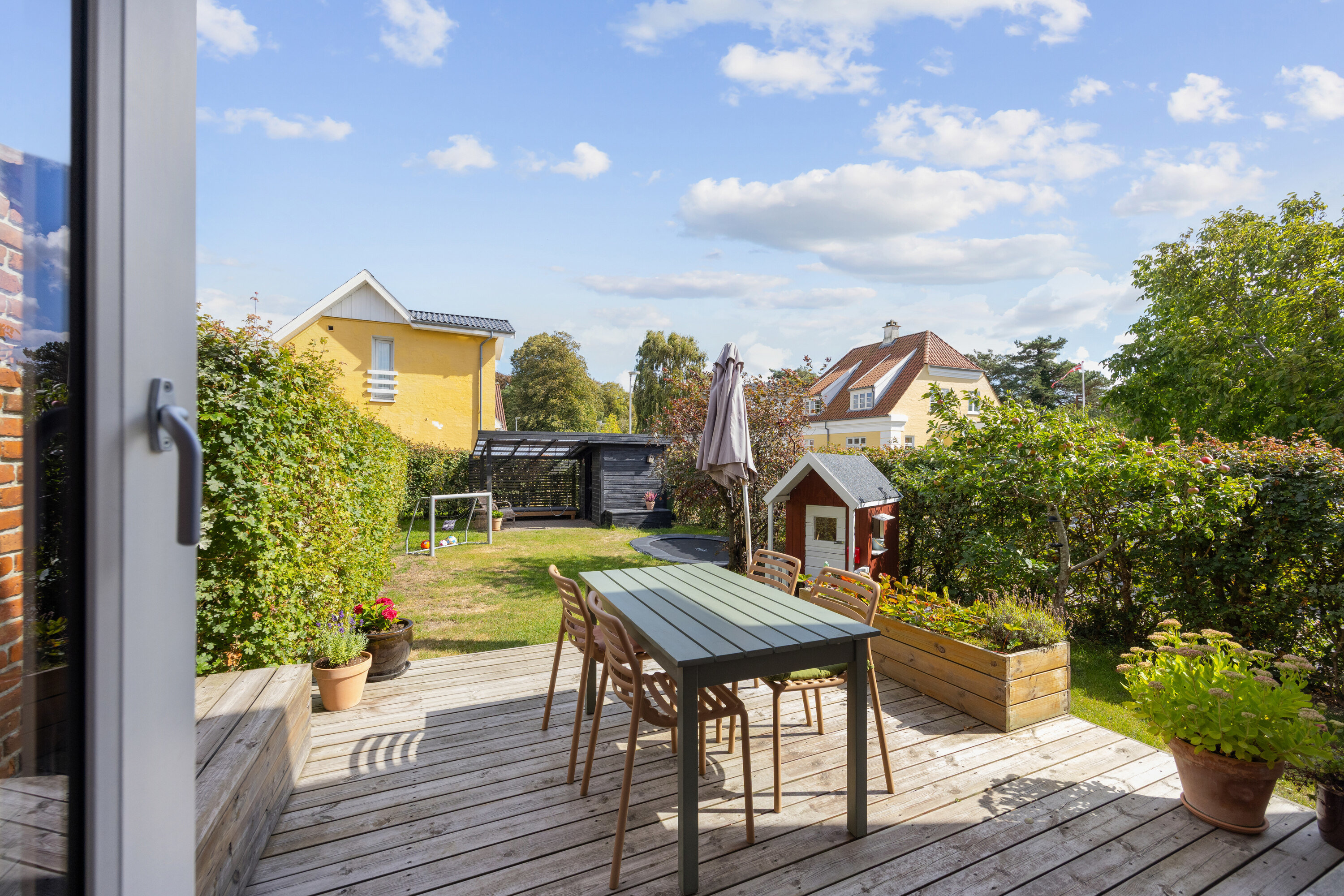 Fremhævet terrasse billede i fuldskærmstilstand. Billede af Solbyen 2, 9000 Aalborg