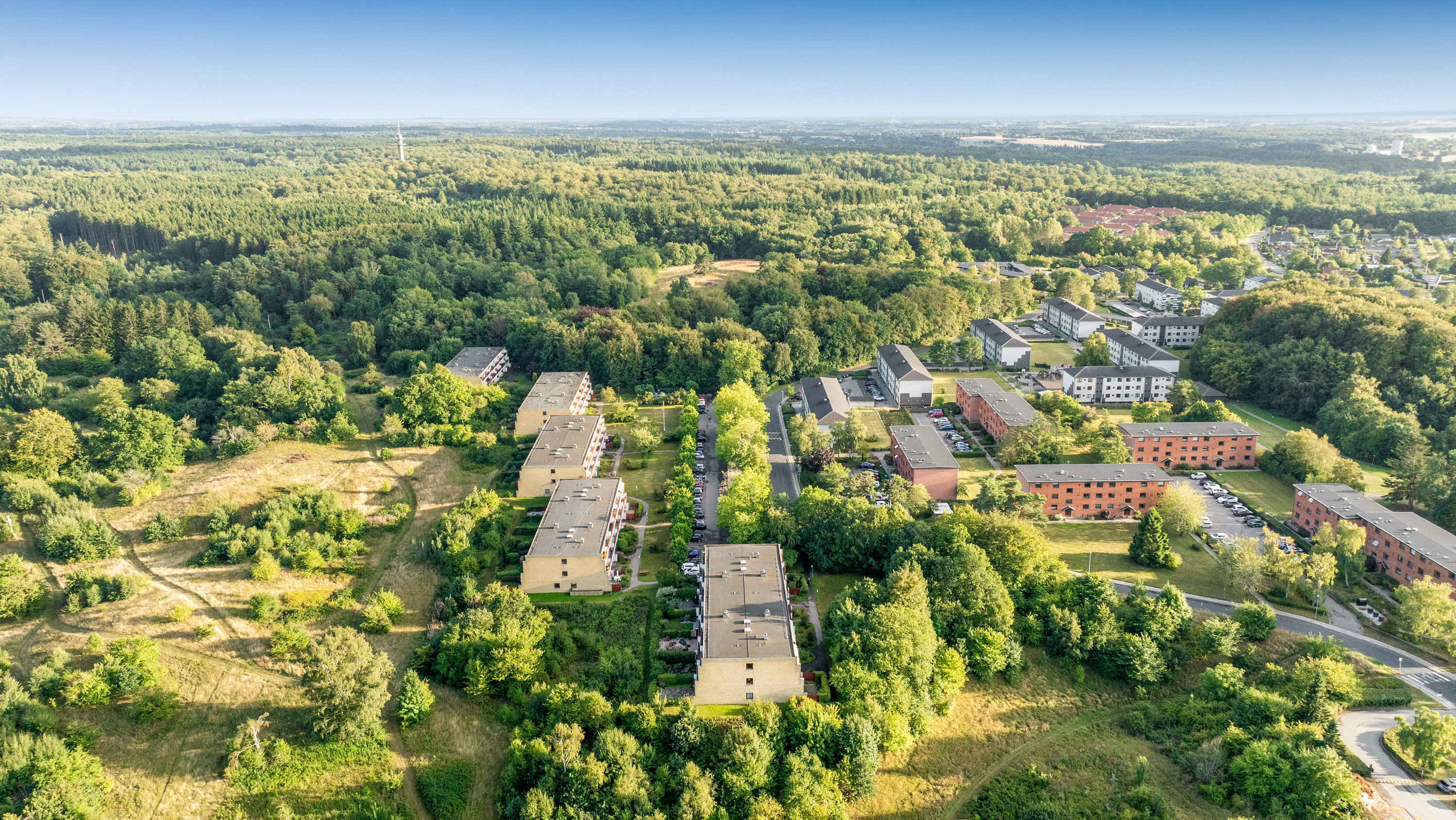 Fremhævet luftfoto billede i fuldskærmstilstand. Billede af Ved Egedam 3, 2. 23., 3400 Hillerød