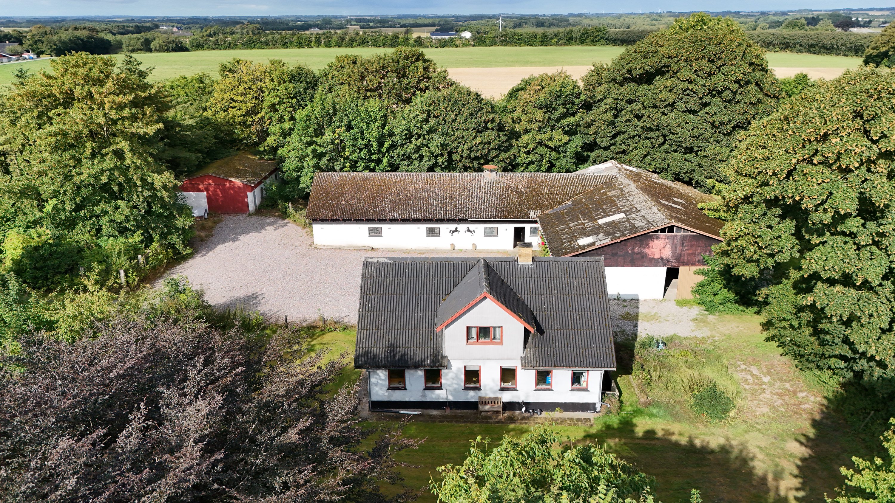 Fremhævet drone1 billede i fuldskærmstilstand. Billede af Ll Gandrupgårdsvej 4, 9510 Arden