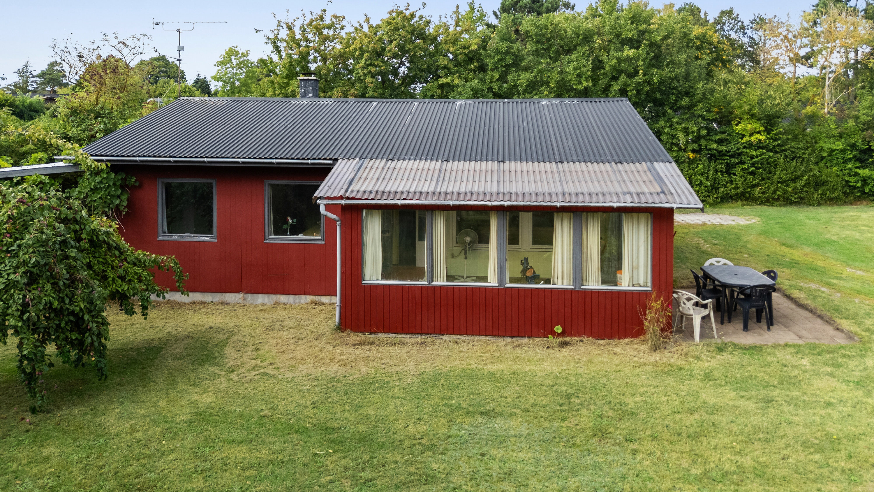 Fremhævet set fra haven billede i fuldskærmstilstand. Billede af Myntestien 12, Ølsted Sydstrand, 3310 Ølsted
