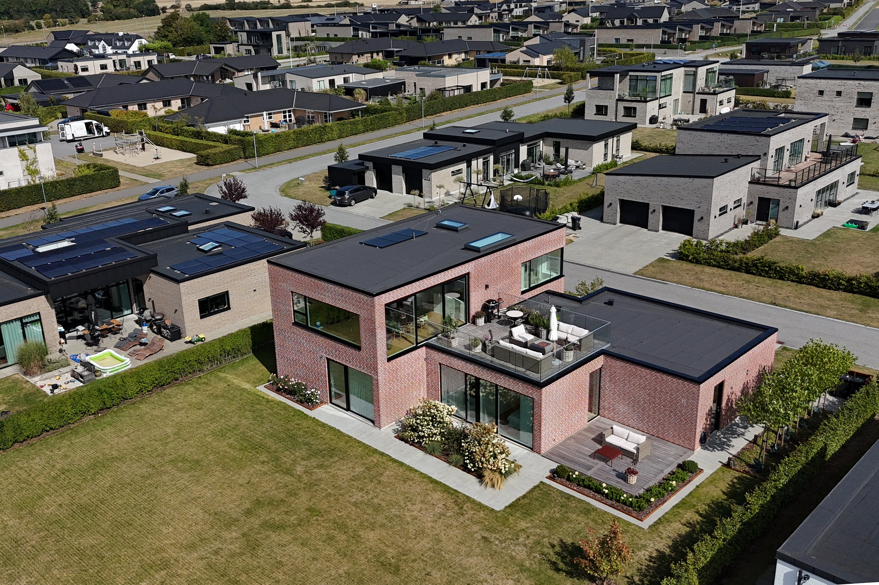 Fremhævet luftfoto billede i fuldskærmstilstand. Billede af Poppelbakken 23, Tjørring, 7400 Herning