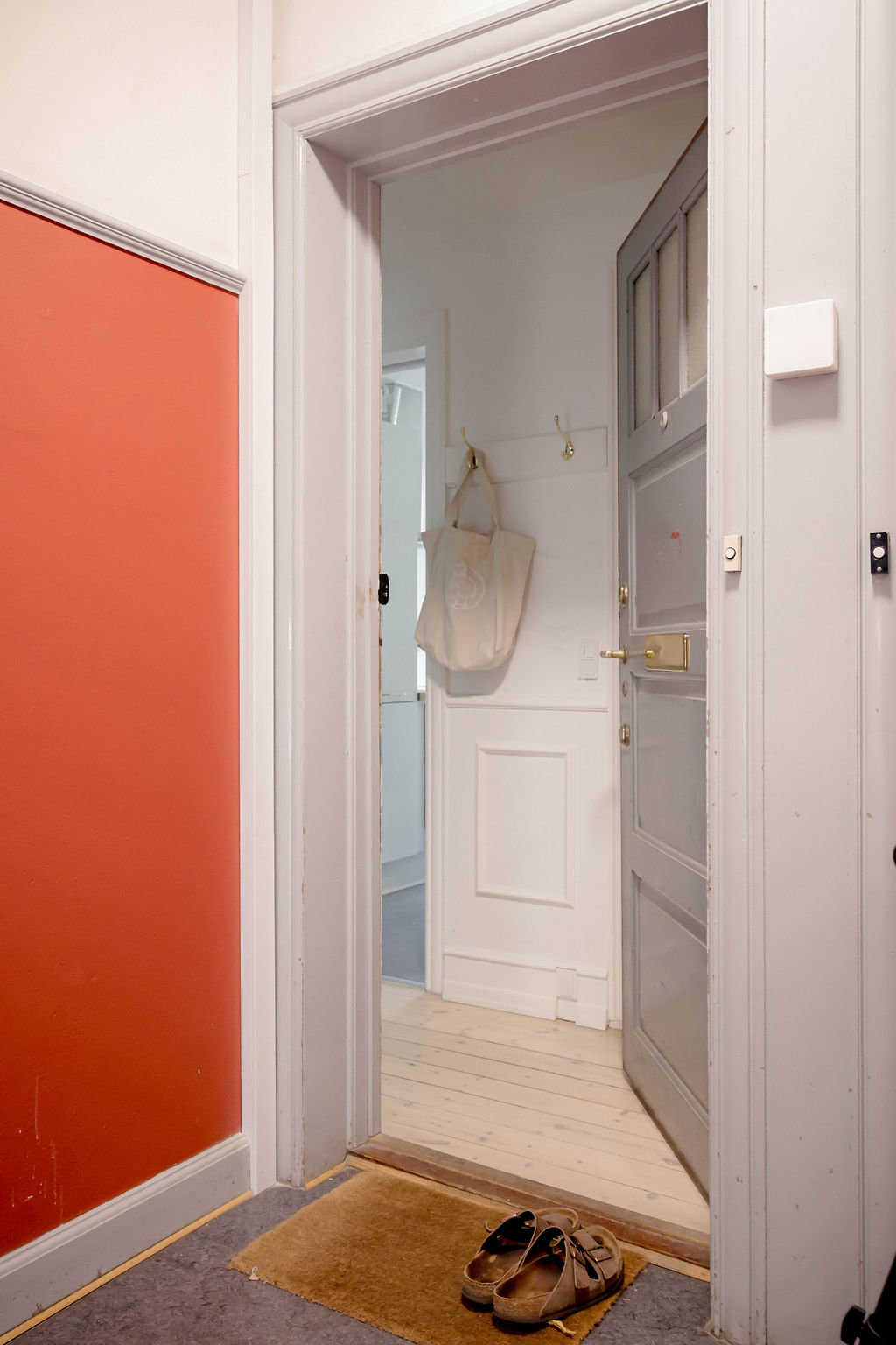 Fremhævet  billede i fuldskærmstilstand. Billede af H.V. Nyholms Vej 13, st. tv., 2000 Frederiksberg