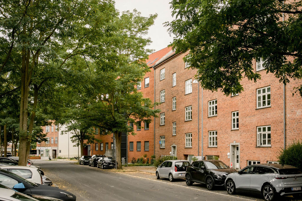 Fremhævet  billede i fuldskærmstilstand. Billede af H.V. Nyholms Vej 13, st. tv., 2000 Frederiksberg