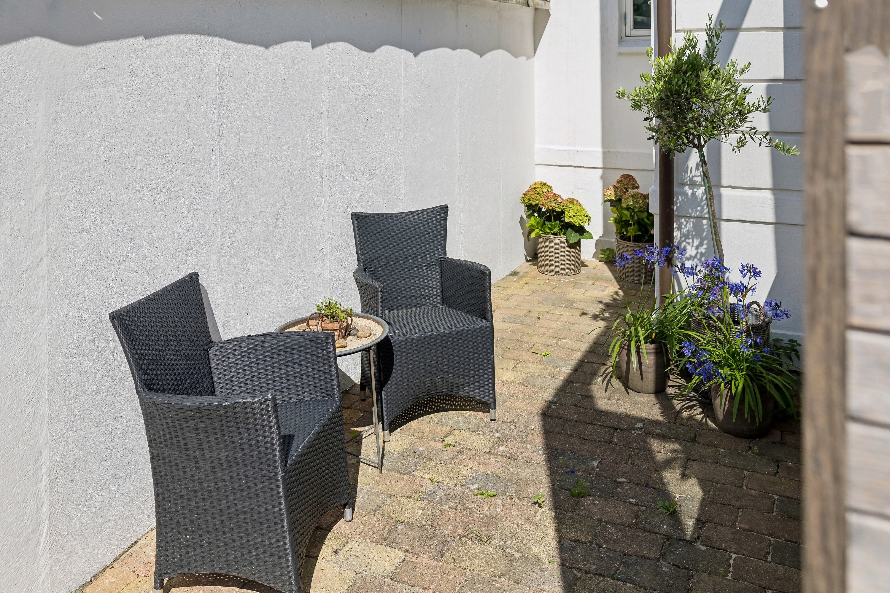 Fremhævet terrasse billede i fuldskærmstilstand. Billede af Fredensvej 4, 9800 Hjørring