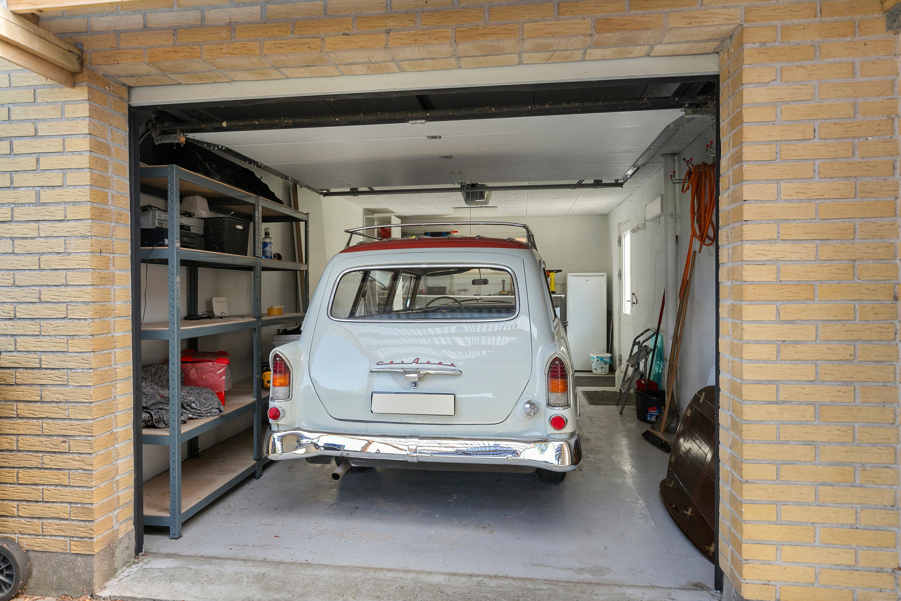 Fremhævet garage billede i fuldskærmstilstand. Billede af Fasanvej 7, 9440 Aabybro
